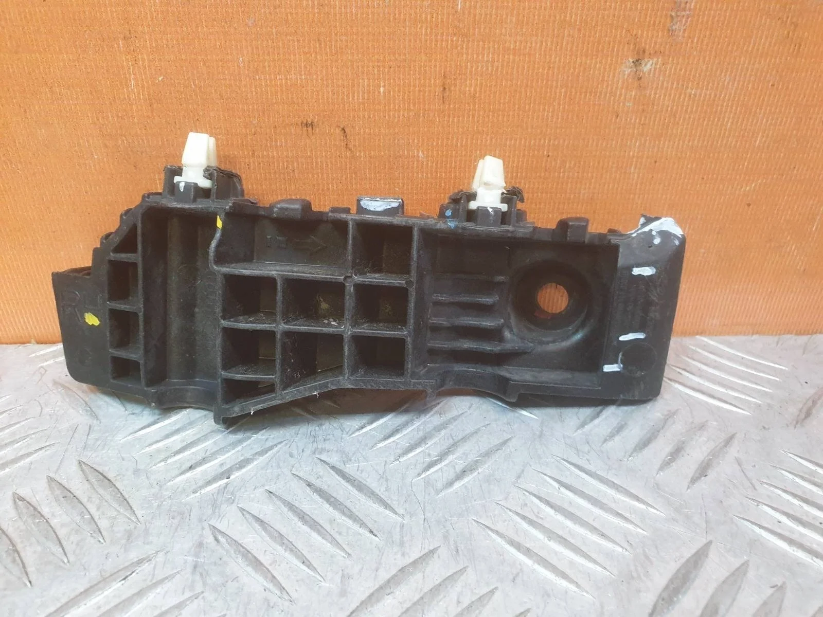 Кронштейн бампера Hyundai Creta 2016-2021