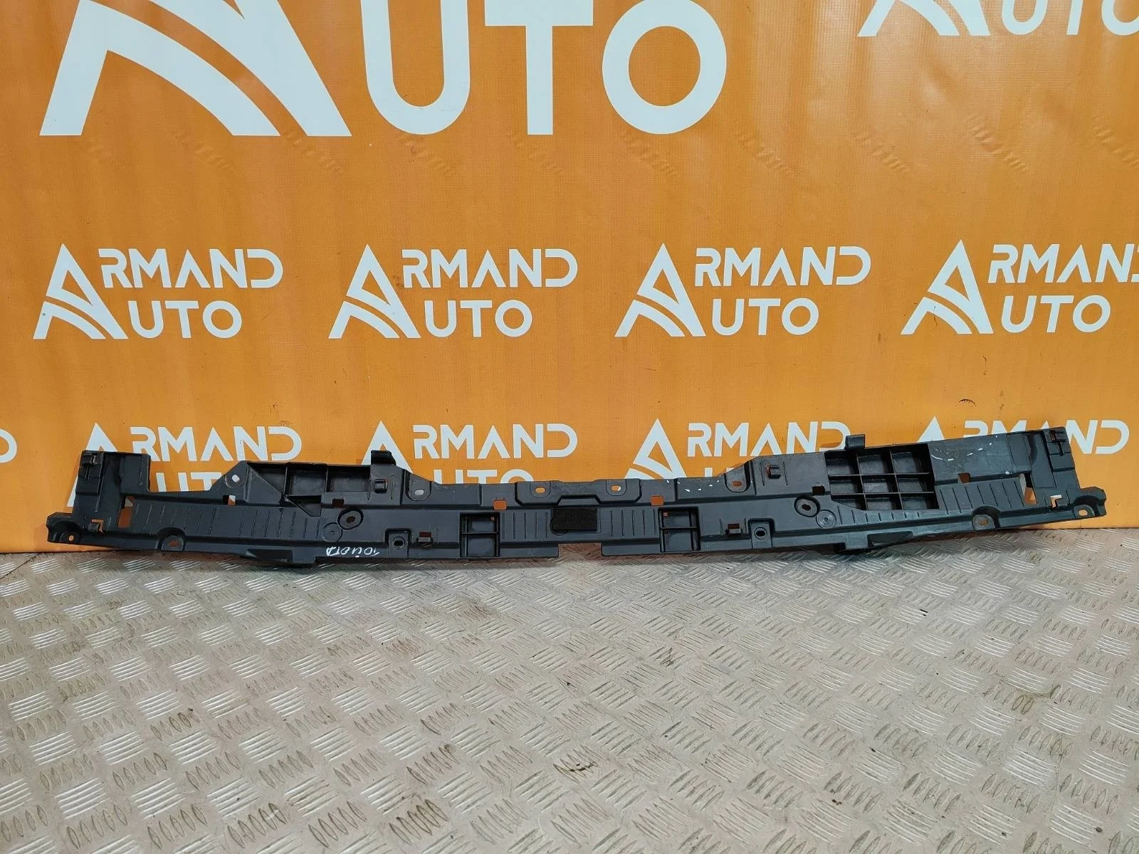 Кронштейн бампера Toyota Land Cruiser 2015-2021 200