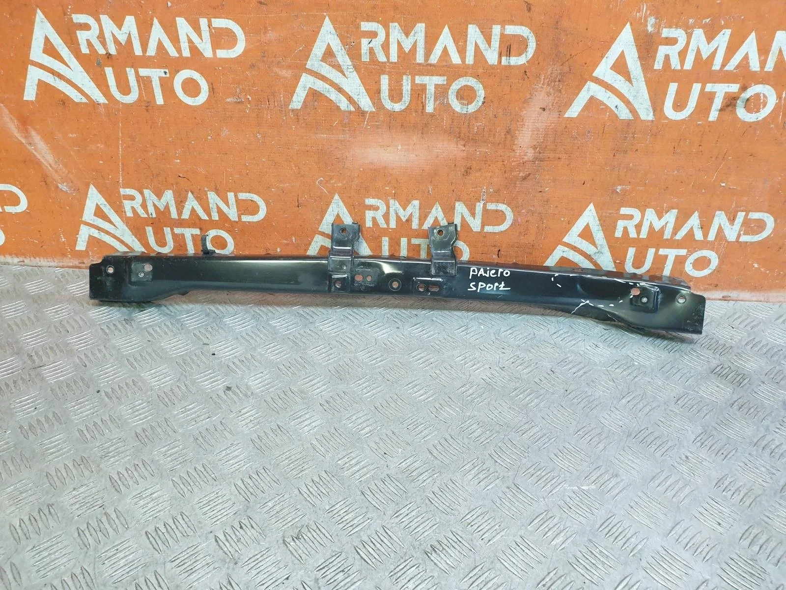 Усилитель бампера верхний Mitsubishi Pajero Sport 2015-2021 3