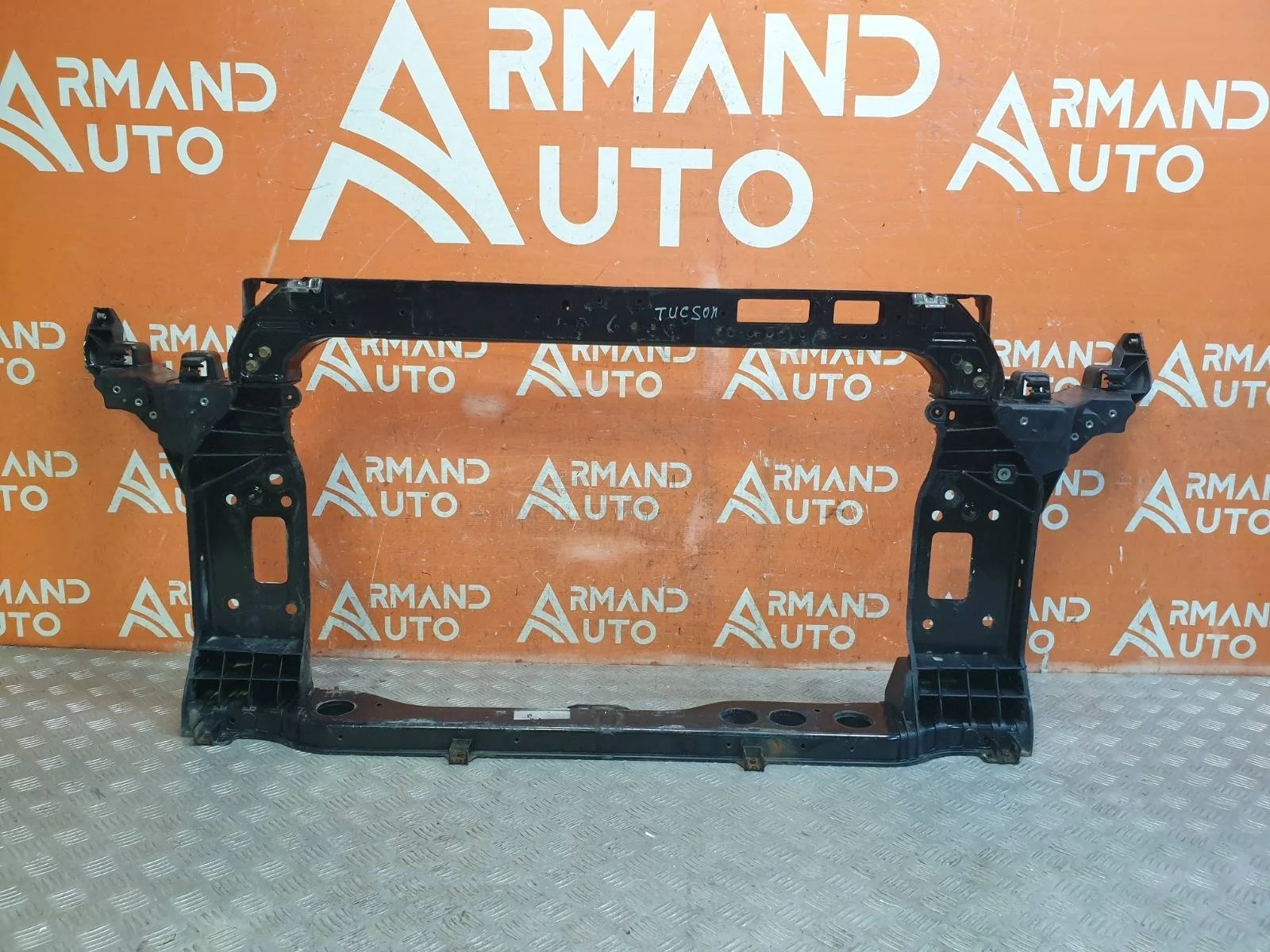 Панель передняя (суппорт радиатора) Hyundai Tucson 2015-2021 3
