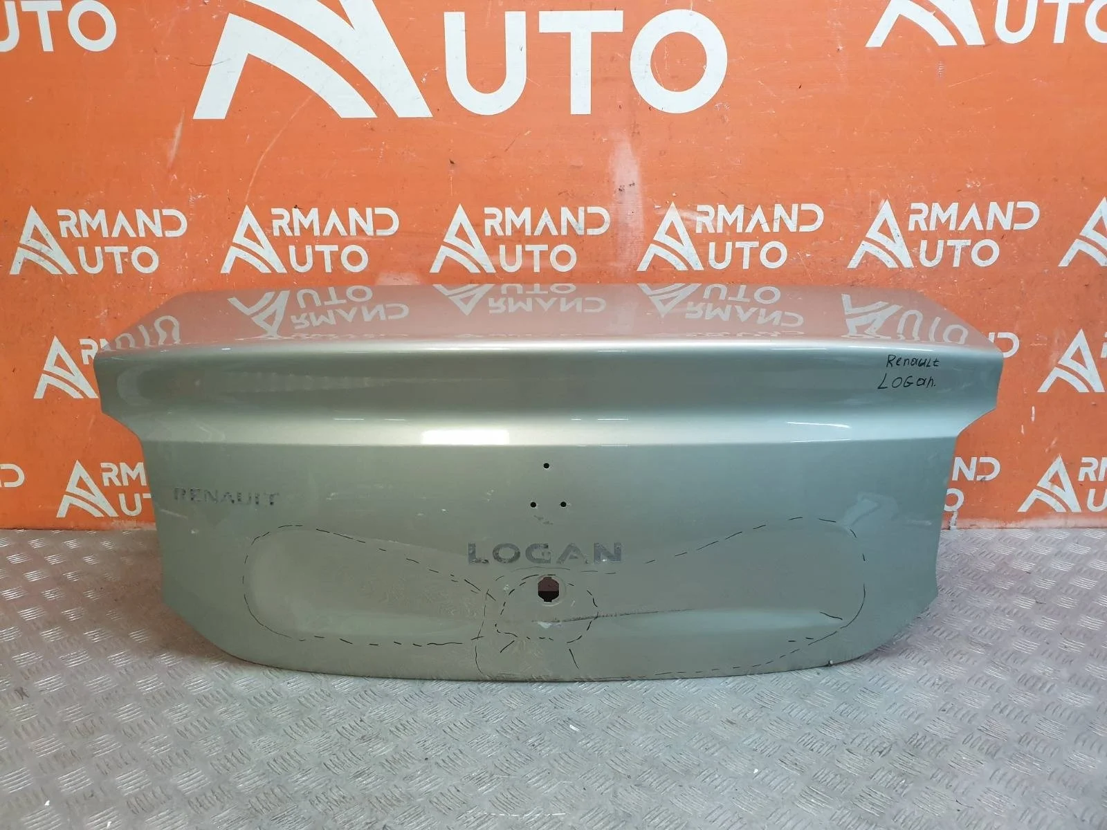 Крышка багажника Renault Logan 2012-2022