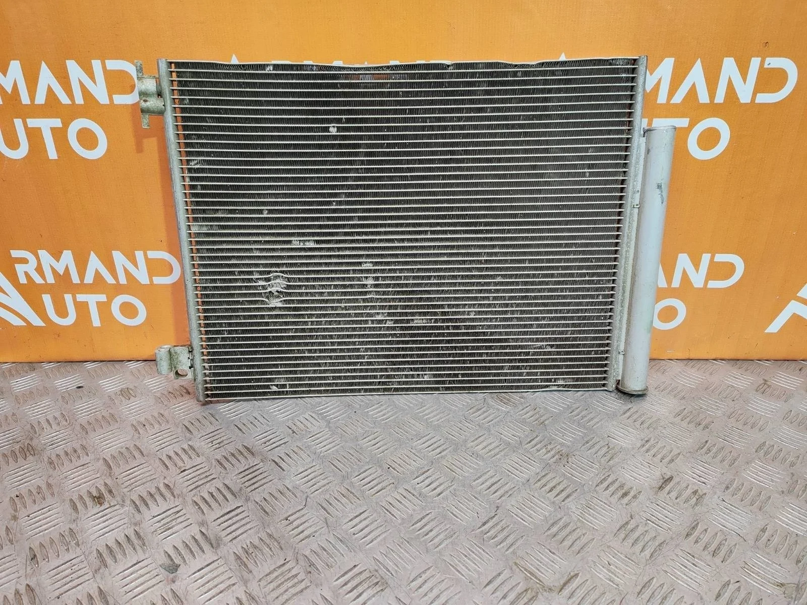 Радиатор кондиционера Renault Logan 2012-2022