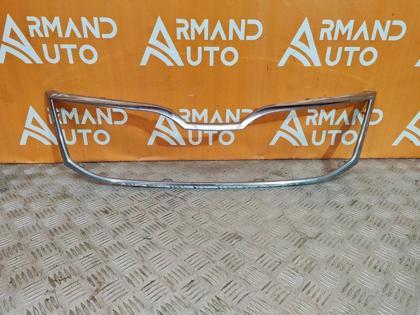 Окантовка решетки радиатора Skoda Octavia 2017-2020 3 A7 (5E)