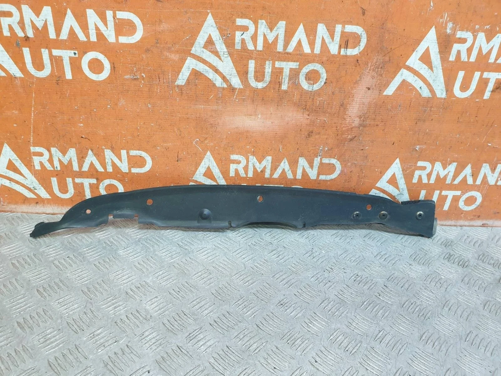 Пыльник крыла Toyota Land Cruiser 2007-2021