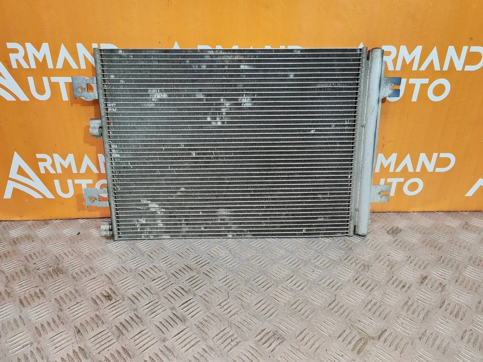 Радиатор кондиционера Renault Duster 2010-2015