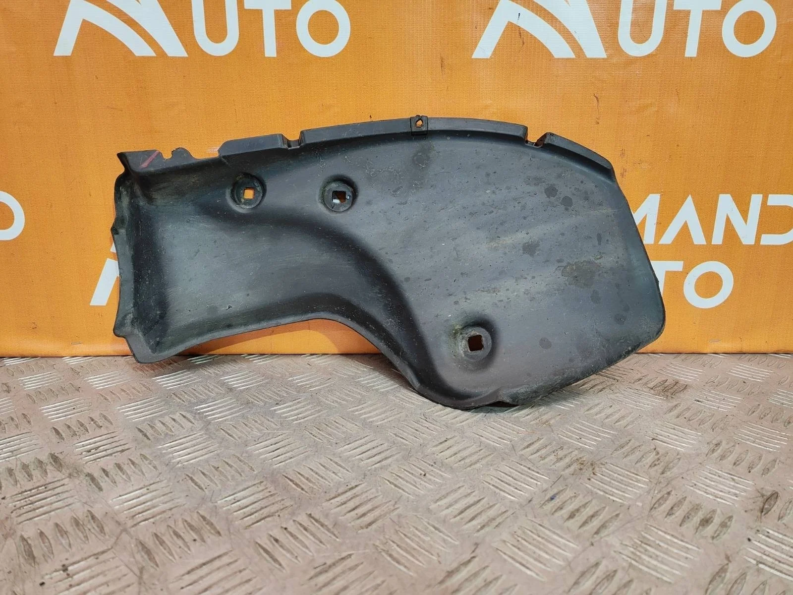 Пыльник бампера Toyota RAV4 2005-2013 XA30