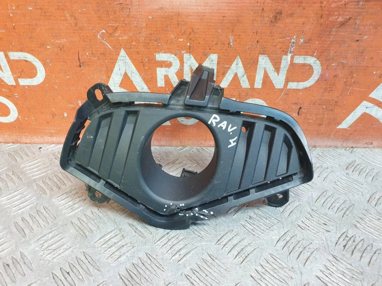 Окантовка птф TOYOTA RAV4 2018-нв 5 XA50