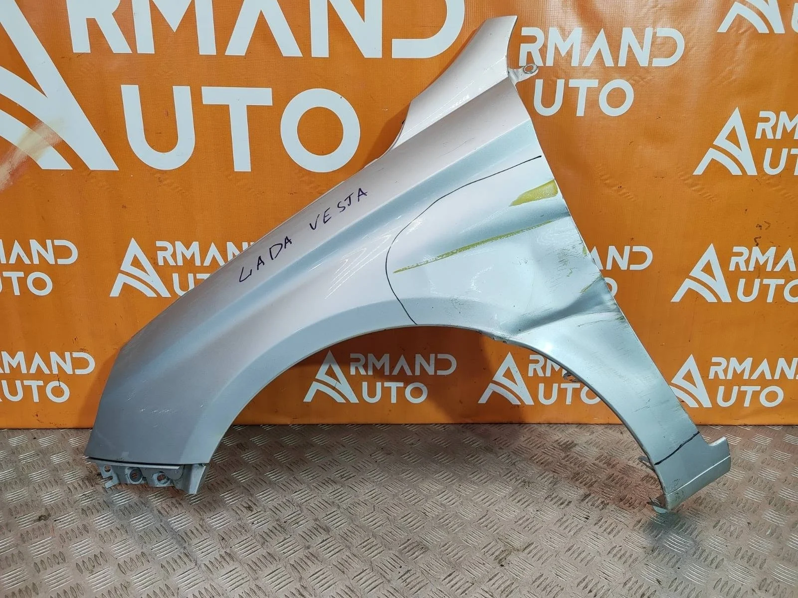 Крыло Lada Vesta 2015-нв
