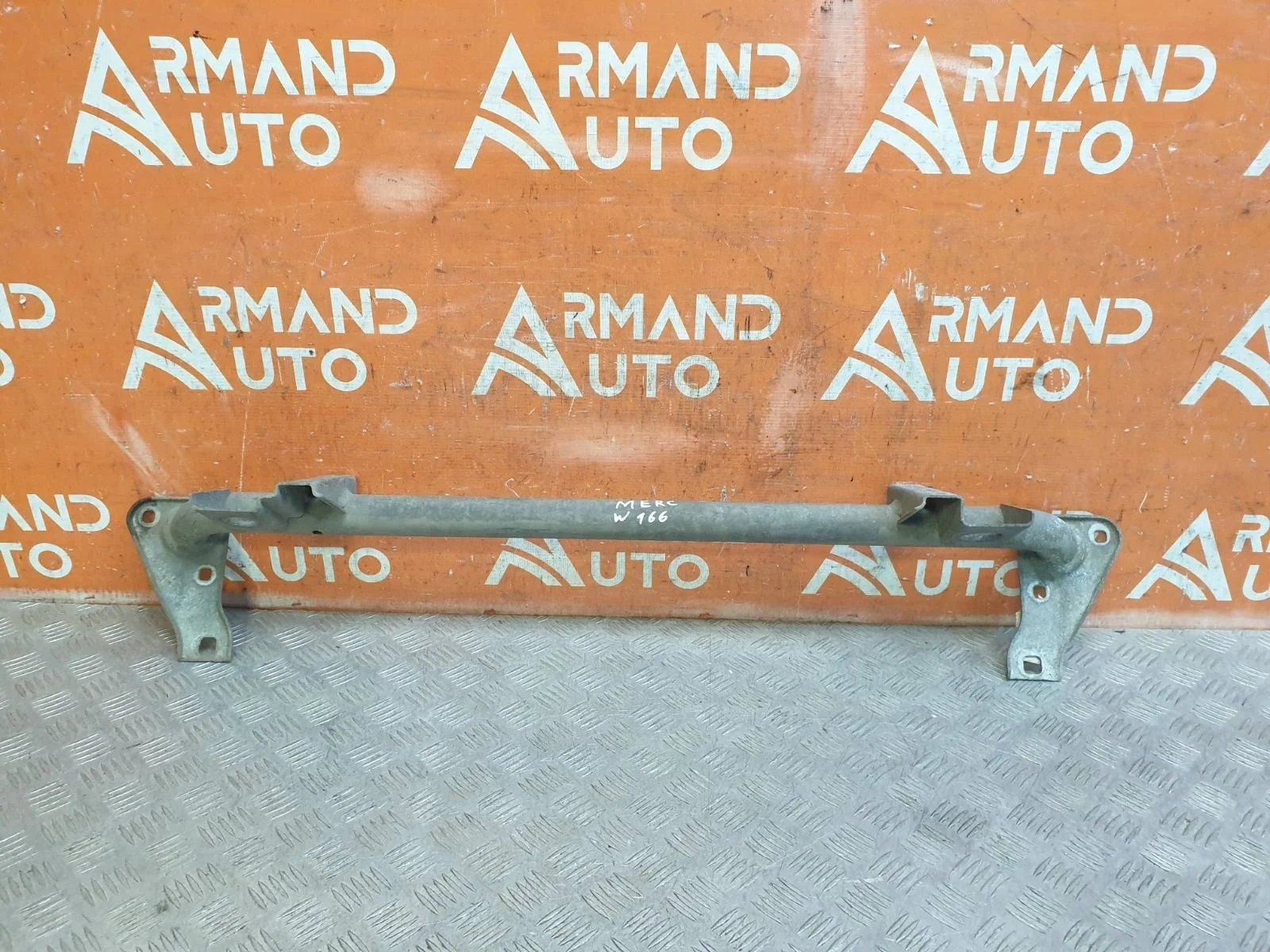 Усилитель бампера нижний Mercedes ML GLE-Class 2011-2018 W166