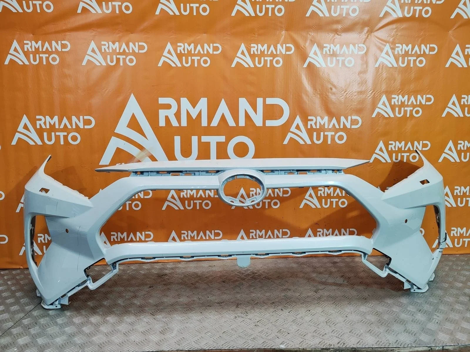 Бампер Toyota RAV4 2018-нв 5 XA50