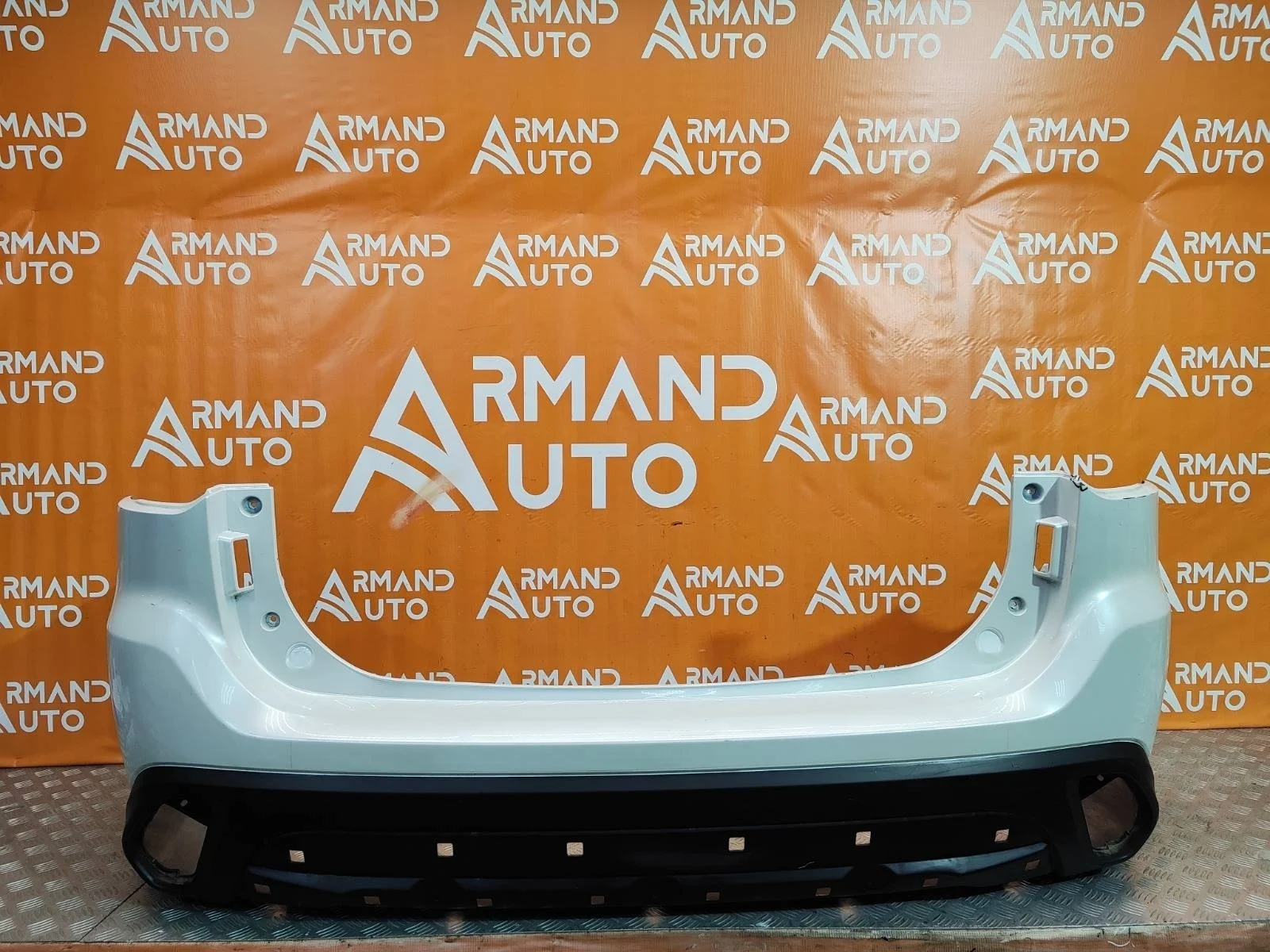 Бампер Mitsubishi Outlander 2018-нв 3