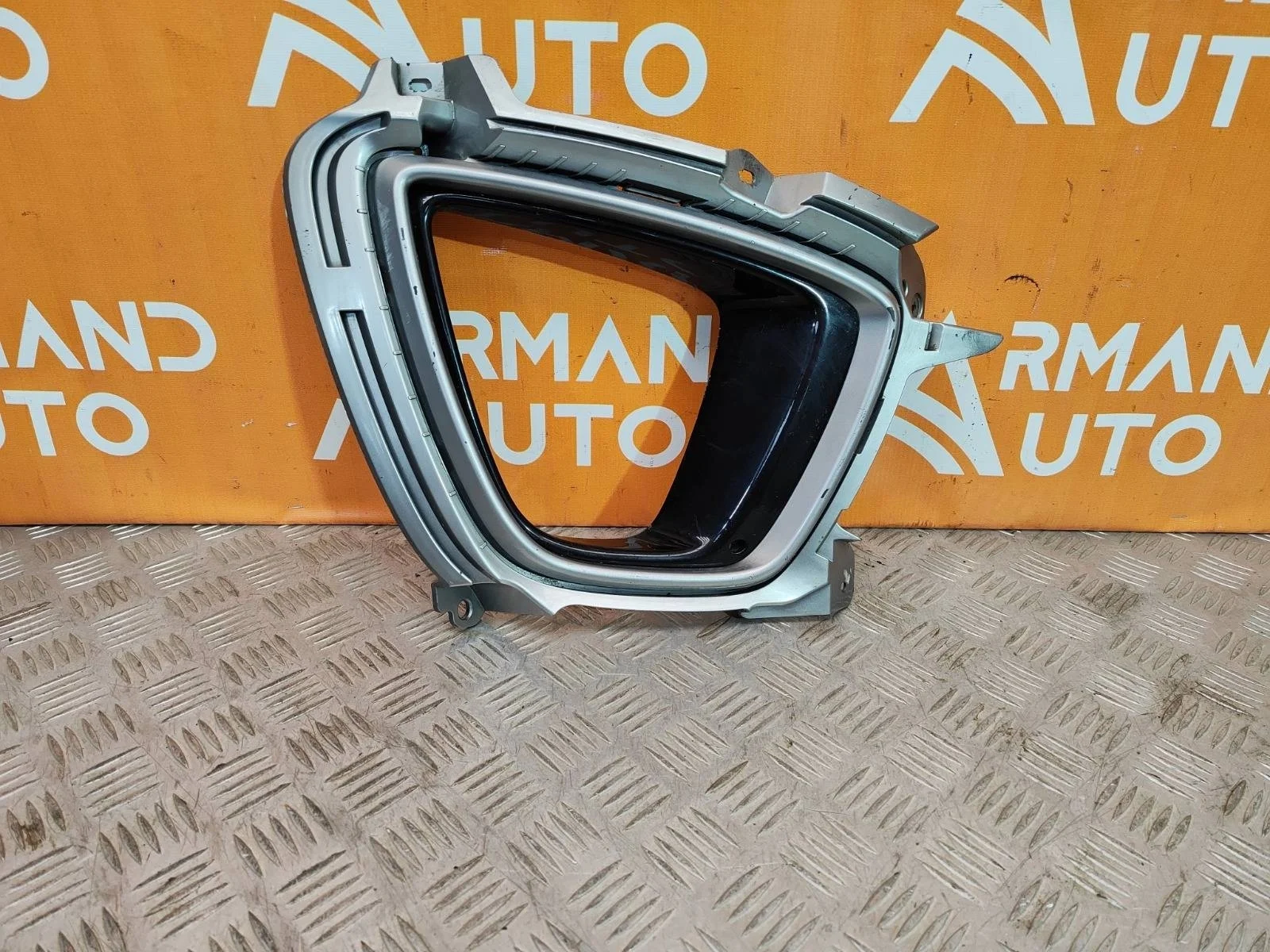 Окантовка птф Kia Sorento 2014-2017 3 Prime UM