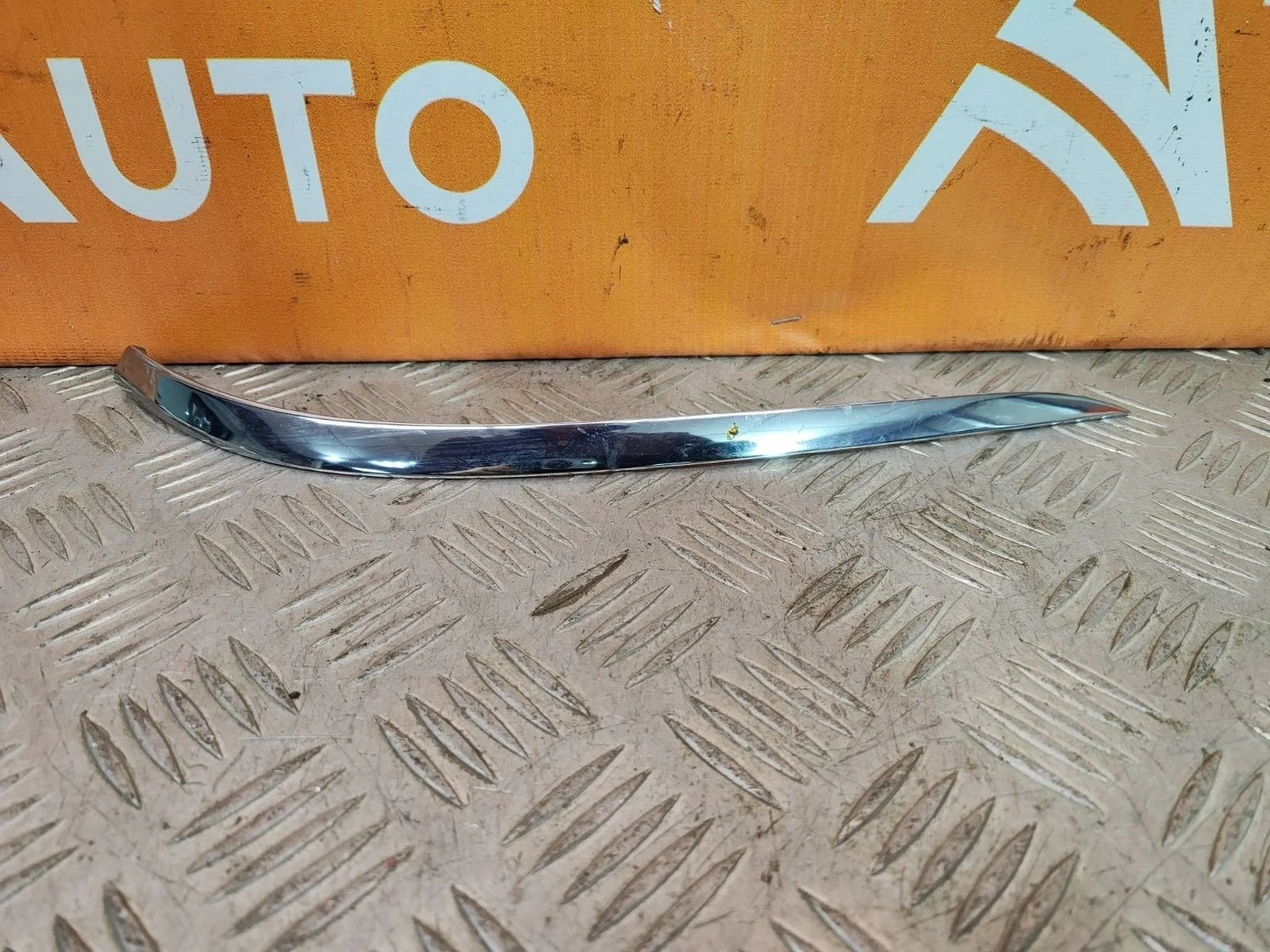 Накладка фонаря внешнего Mercedes GLS-Class 2019-нв X167