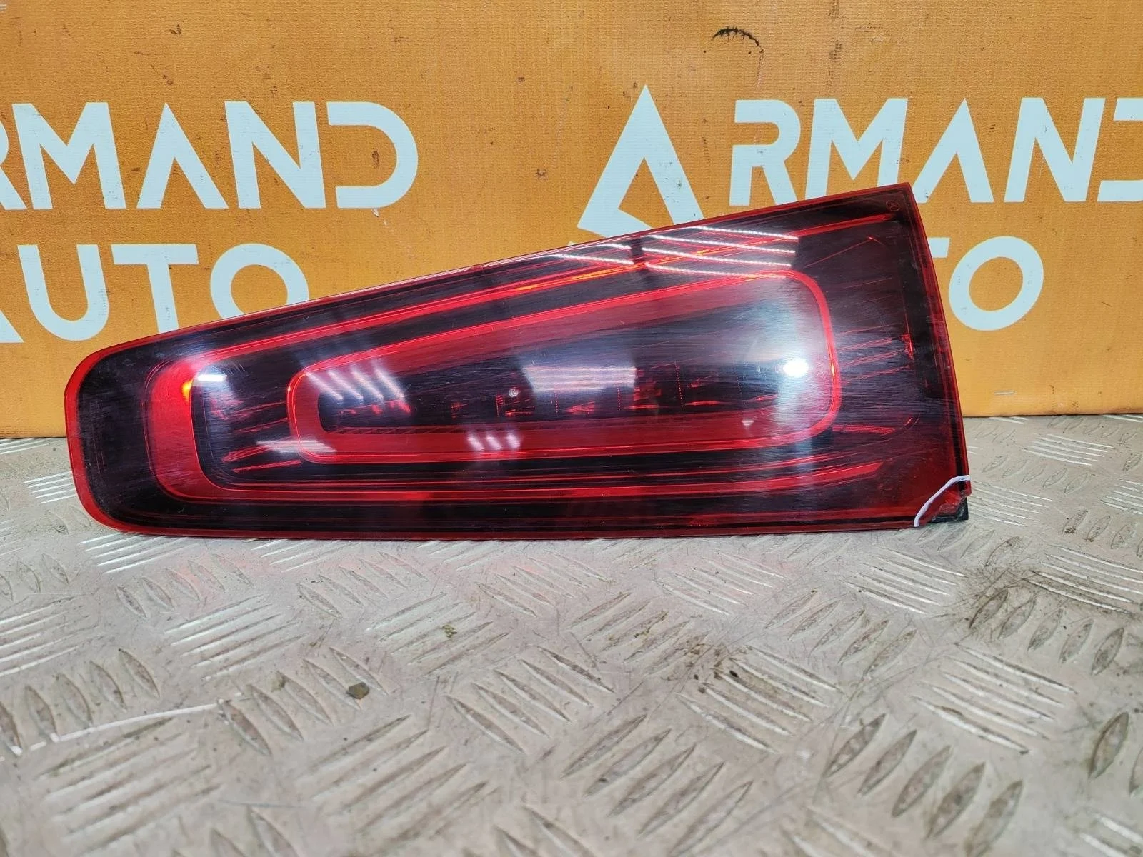 Фонарь внутренний Mercedes GLS-Class 2019-нв X167