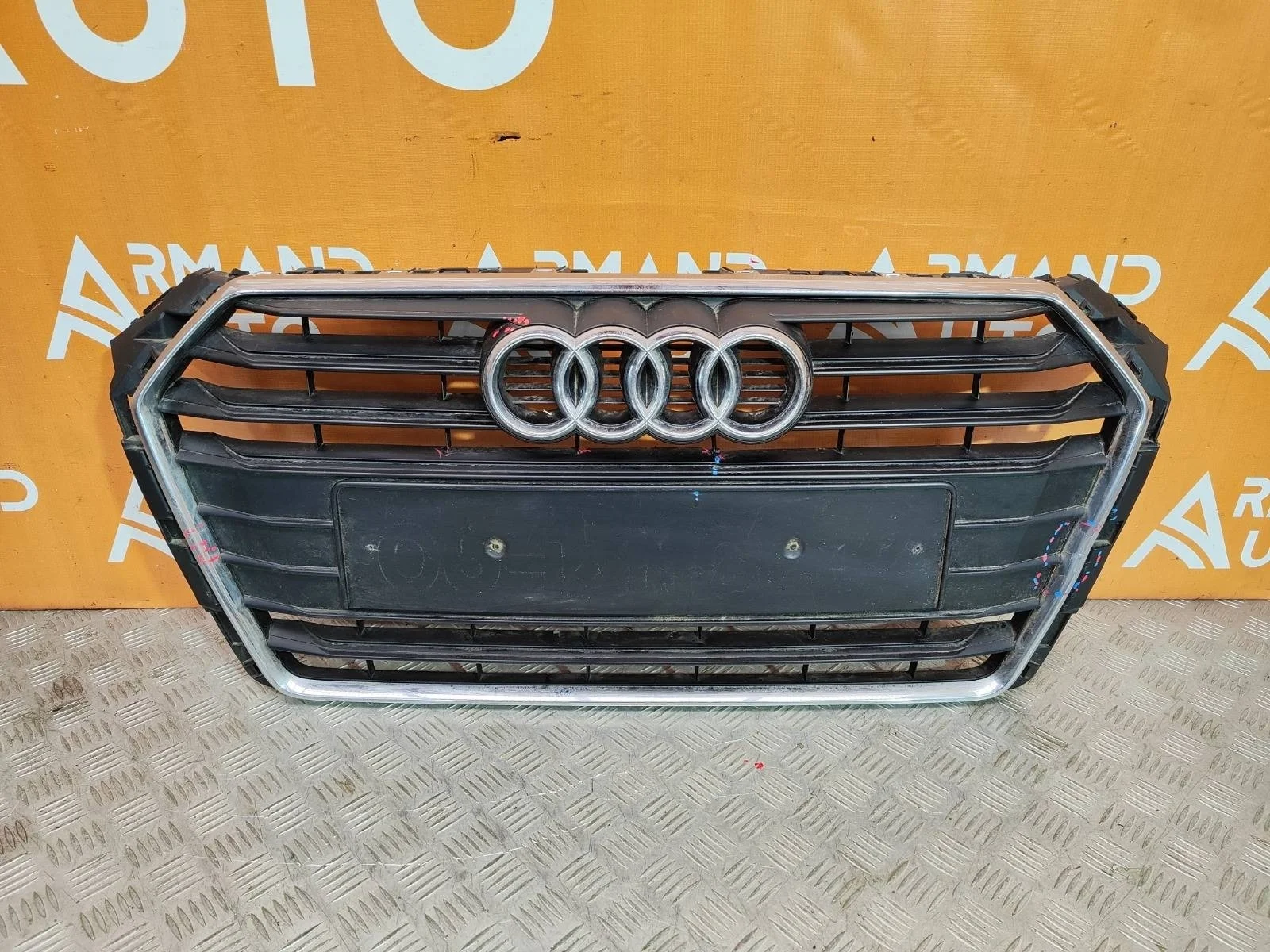 Решетка радиатора Audi A4 2015-2020 B9