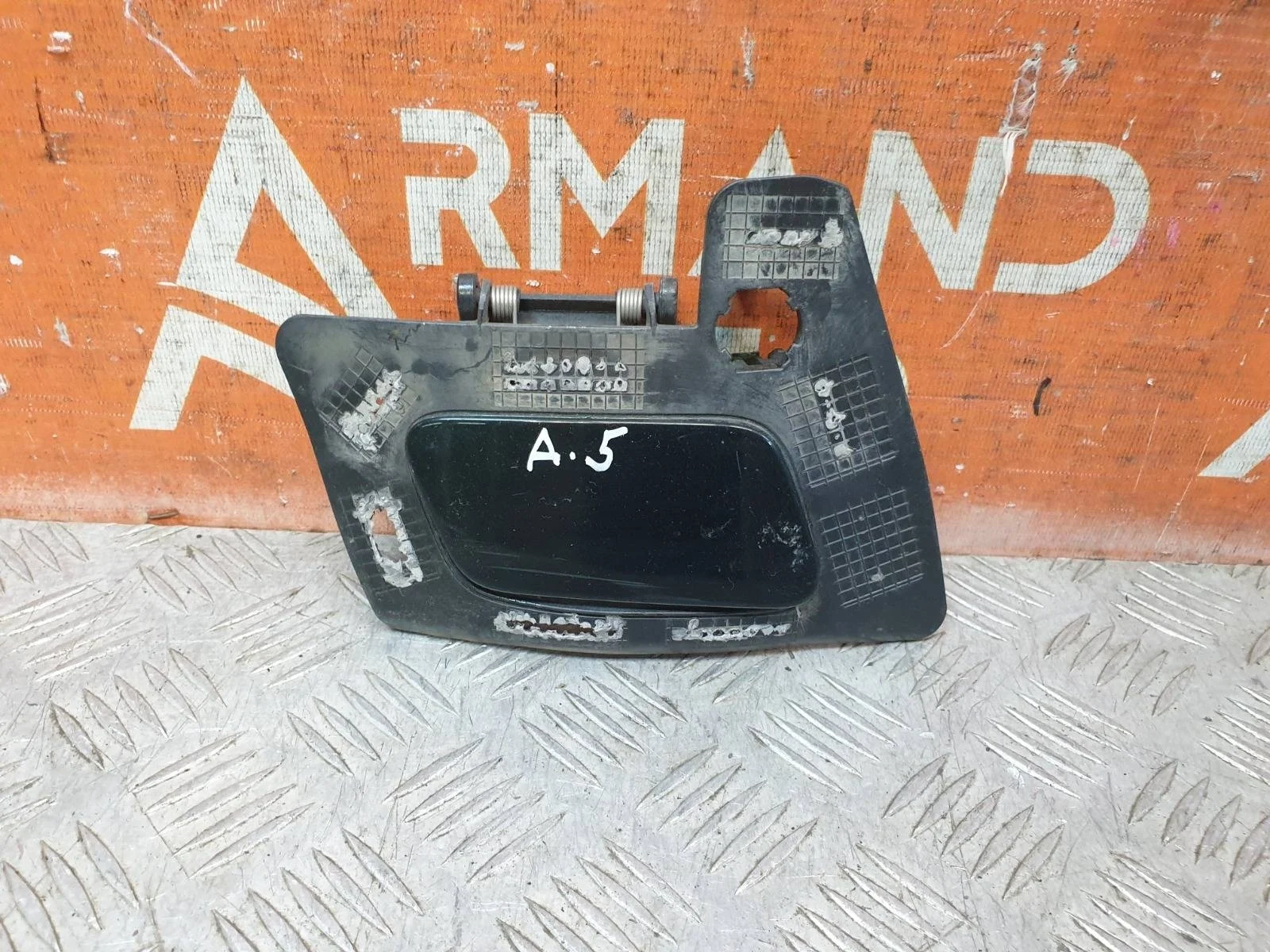 Крышка фароомывателя Audi A5 2007-2011 8T