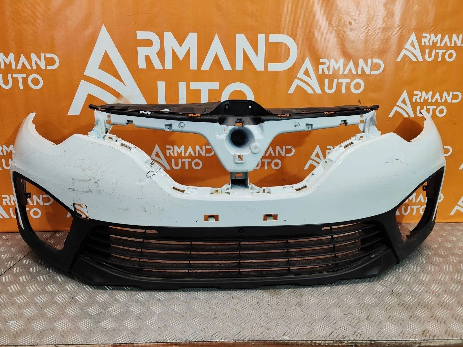 Бампер Renault Kaptur 2016-нв