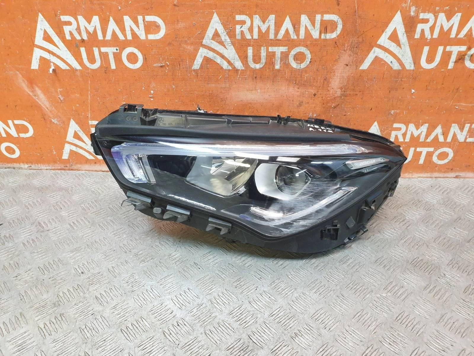 Фара Mercedes CLA-Class 2019-нв C118