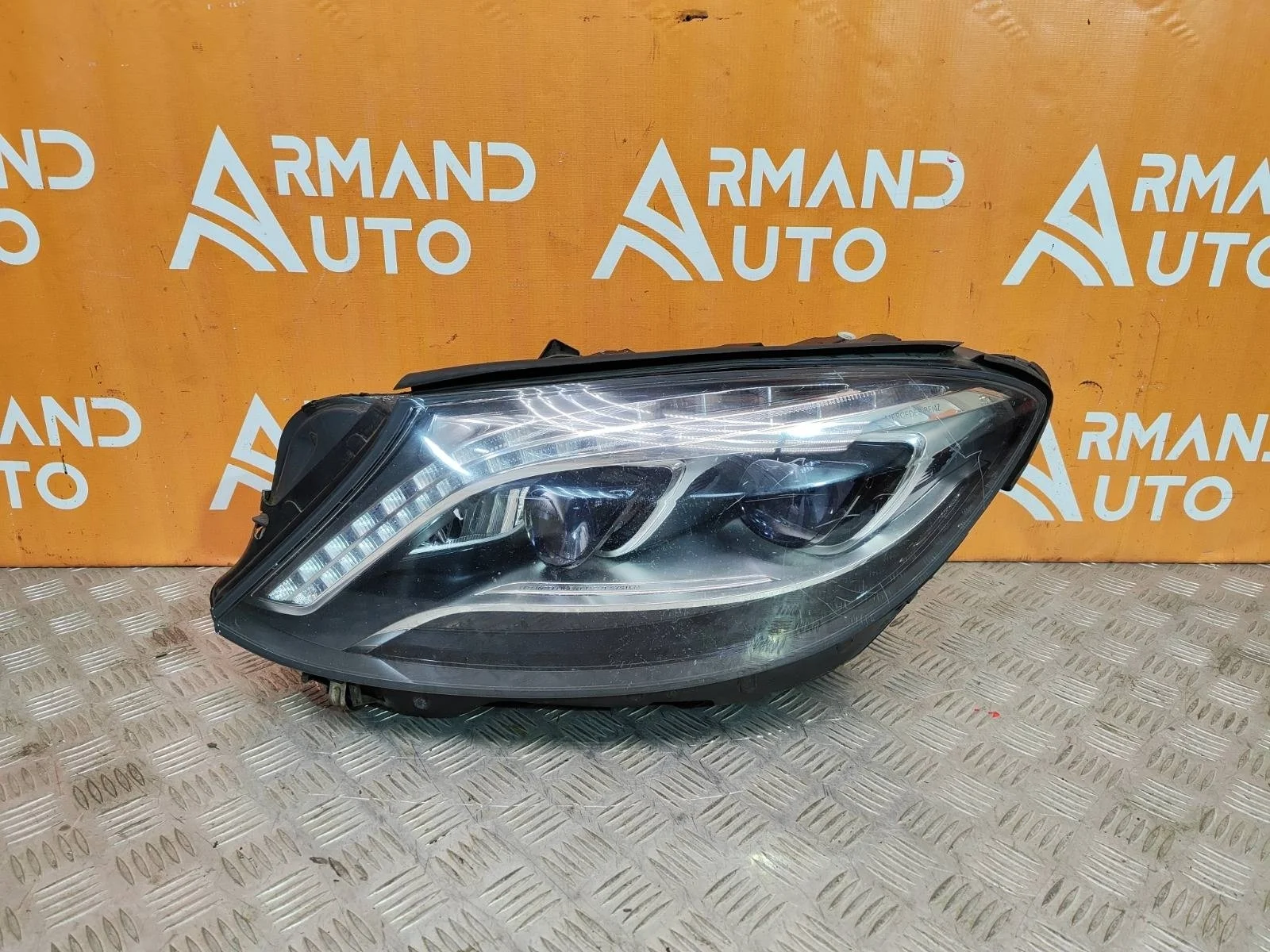 Фара Mercedes -Class 2013-2017 W222