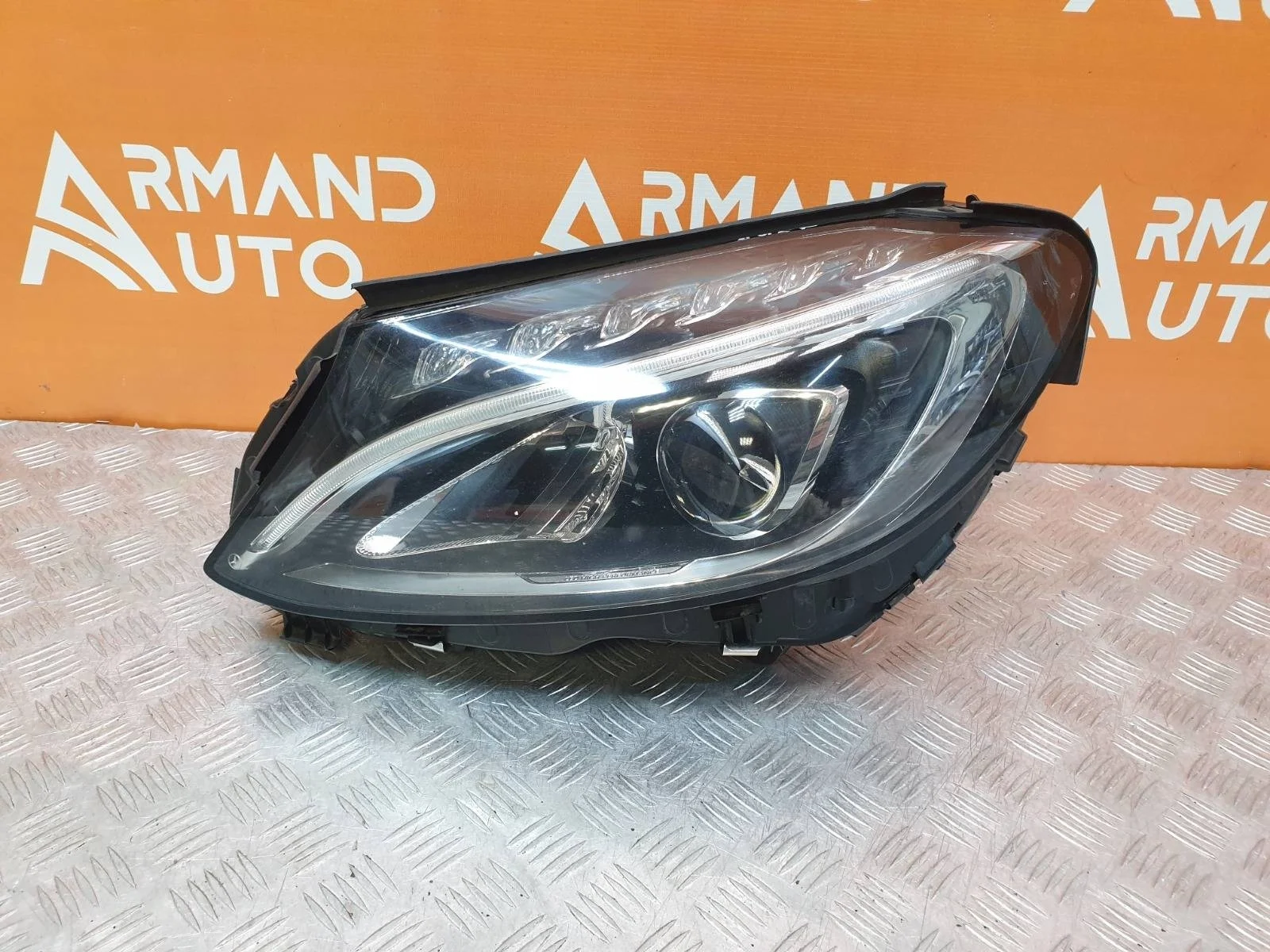 Фара Mercedes -Class 2014-2018 W205