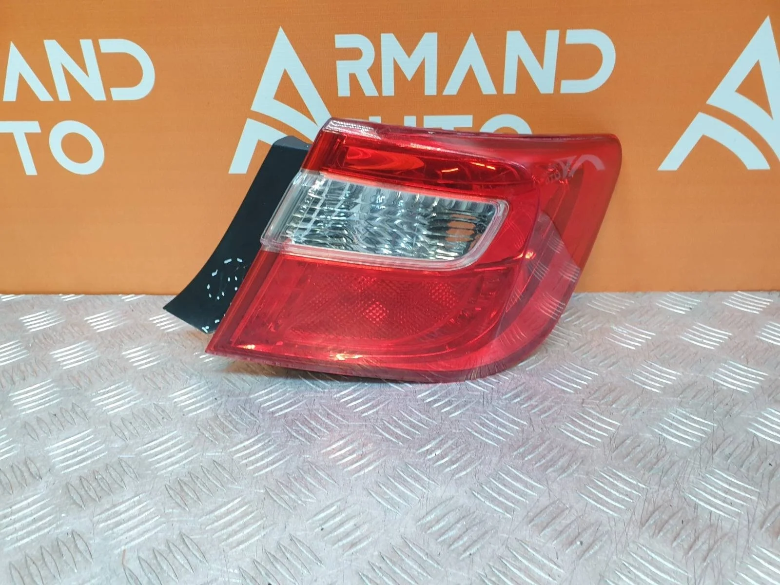 Фонарь внешний TOYOTA Camry 2011-2014 7 XV50