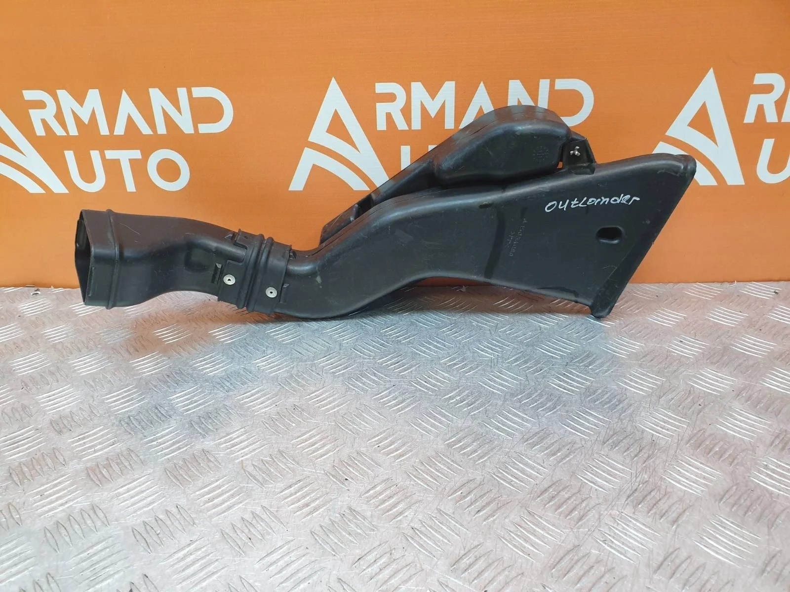 Патрубок воздушного фильтра Mitsubishi Outlander 2009-2013 XL