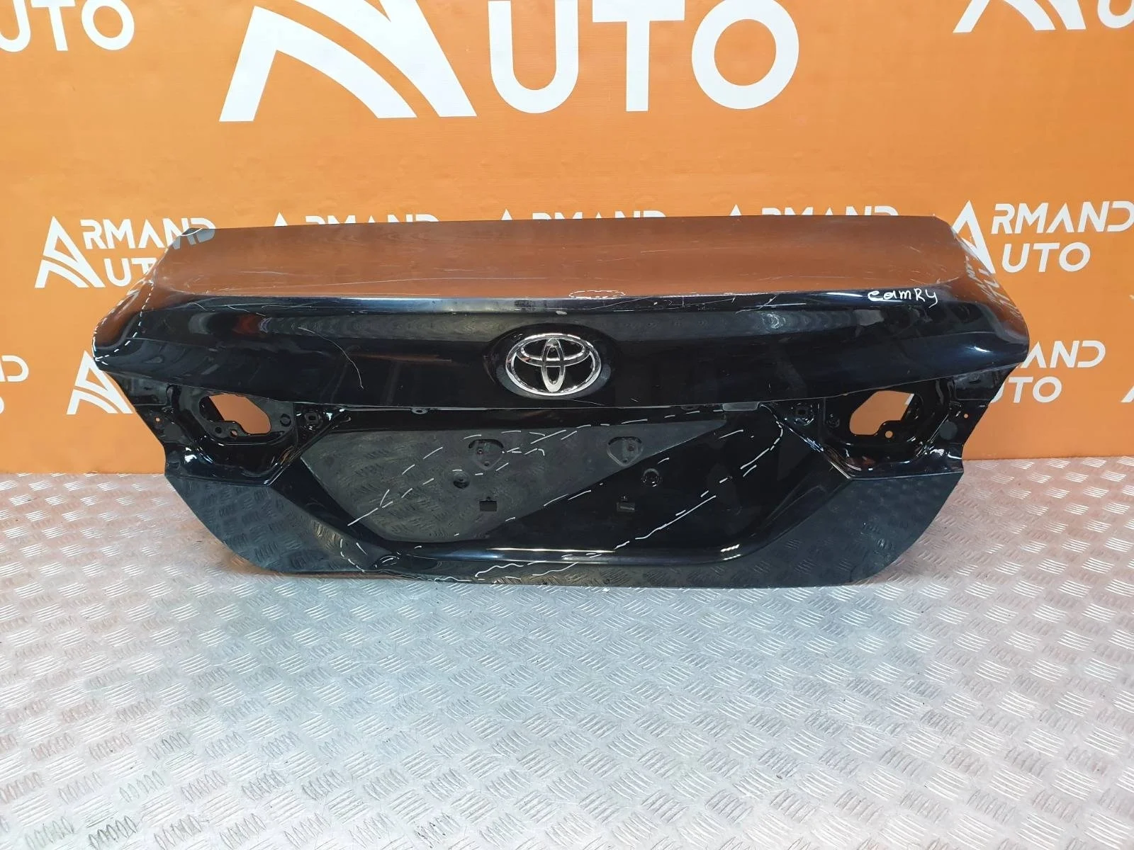 Крышка багажника Toyota Camry 2017-нв 8 XV70