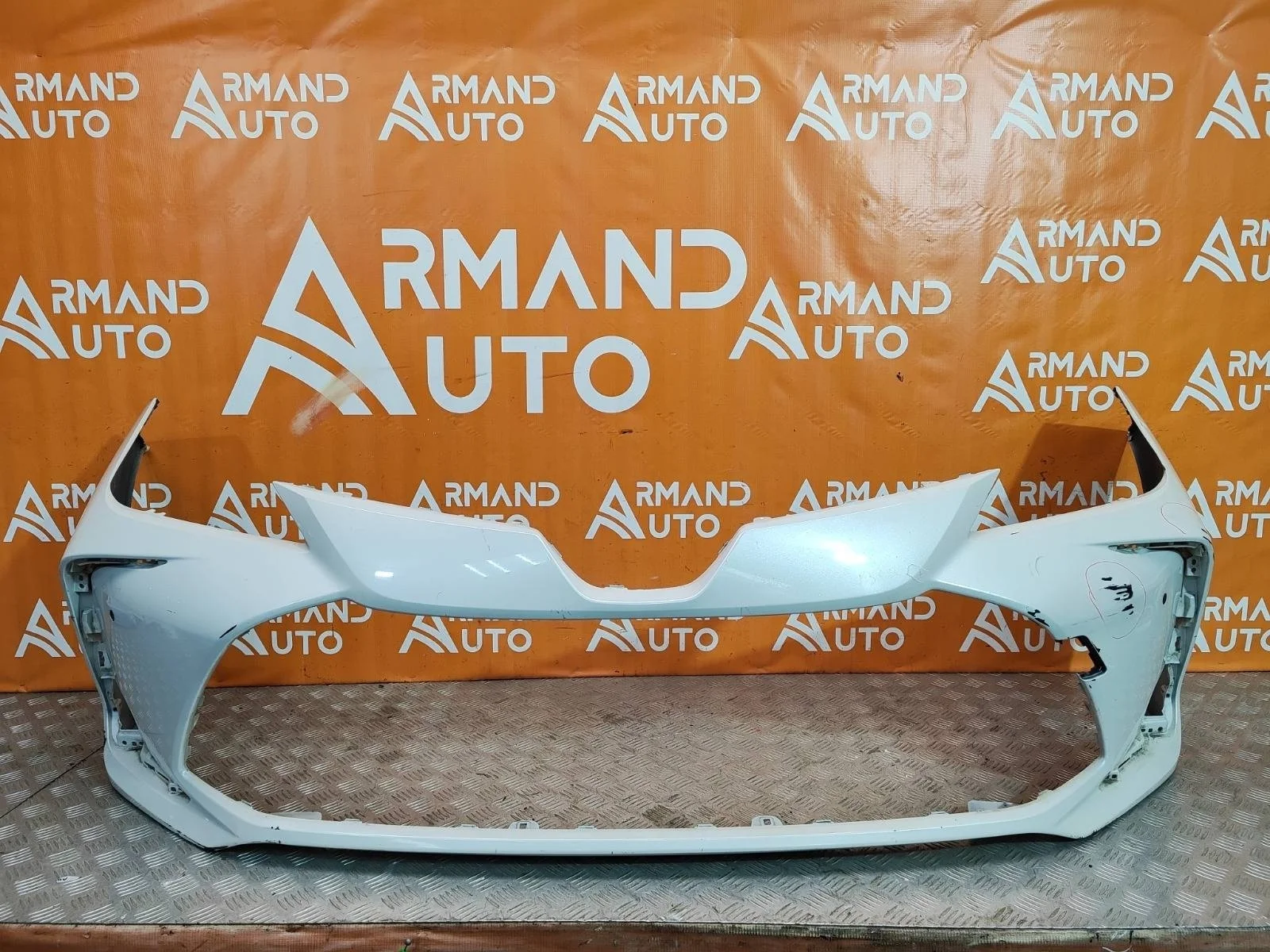 Бампер Toyota Corolla 2018-нв 12 E210