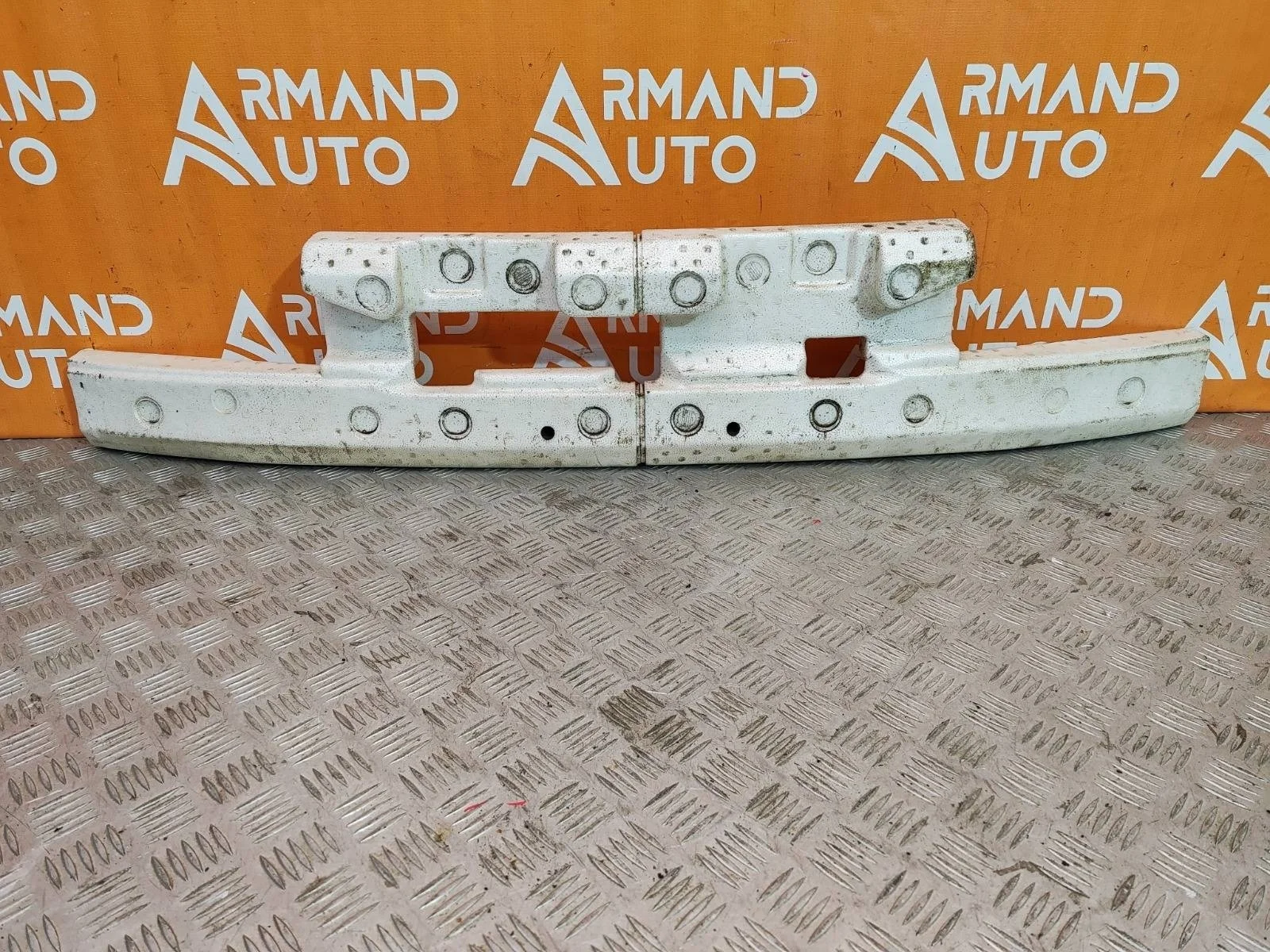 Абсорбер бампера Infiniti QX50 2013-2015