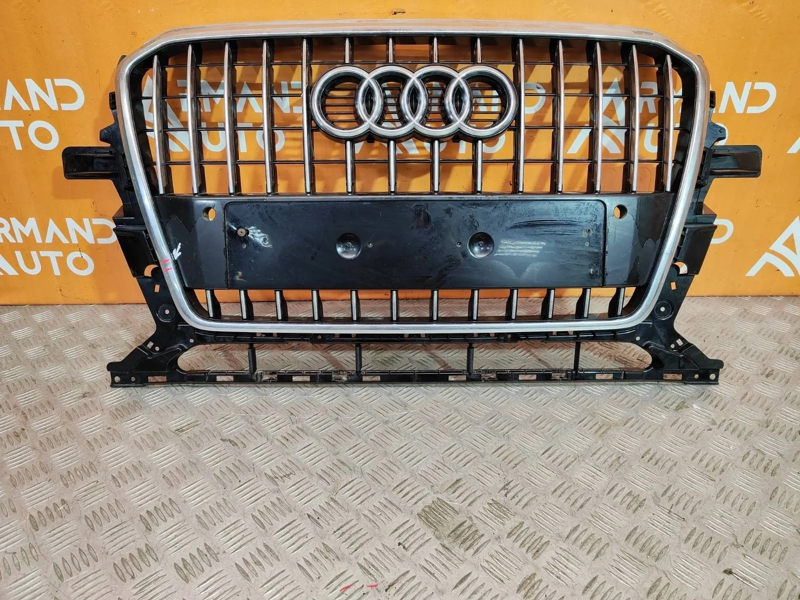 Решетка радиатора Audi Q5 2012-2017 8R
