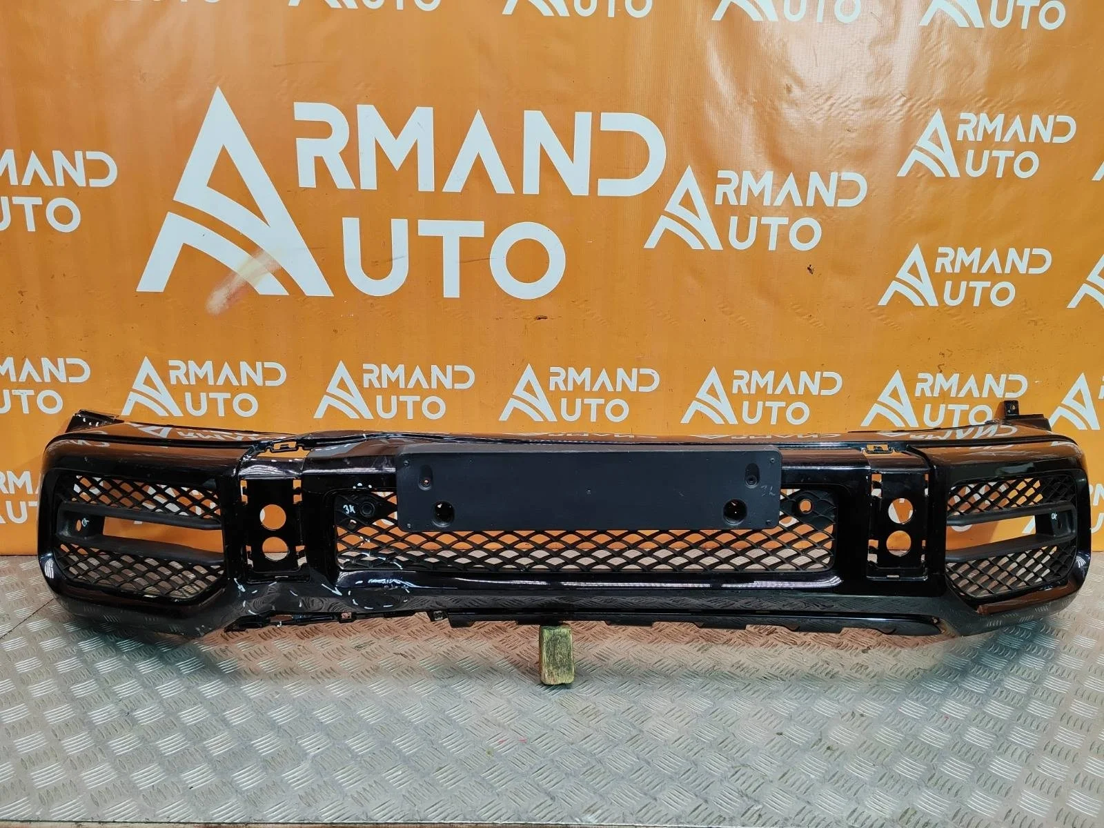 Бампер Mercedes G-Class 2018-нв w463