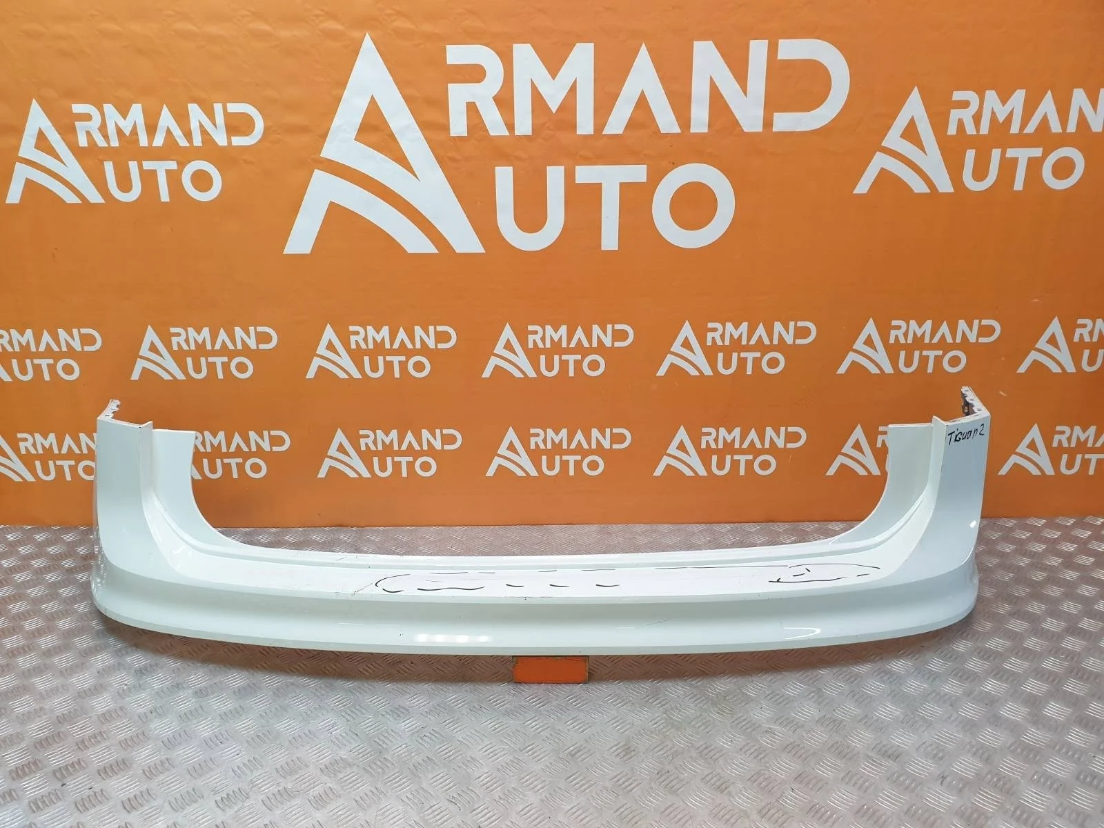 Бампер Volkswagen Tiguan 2016-нв