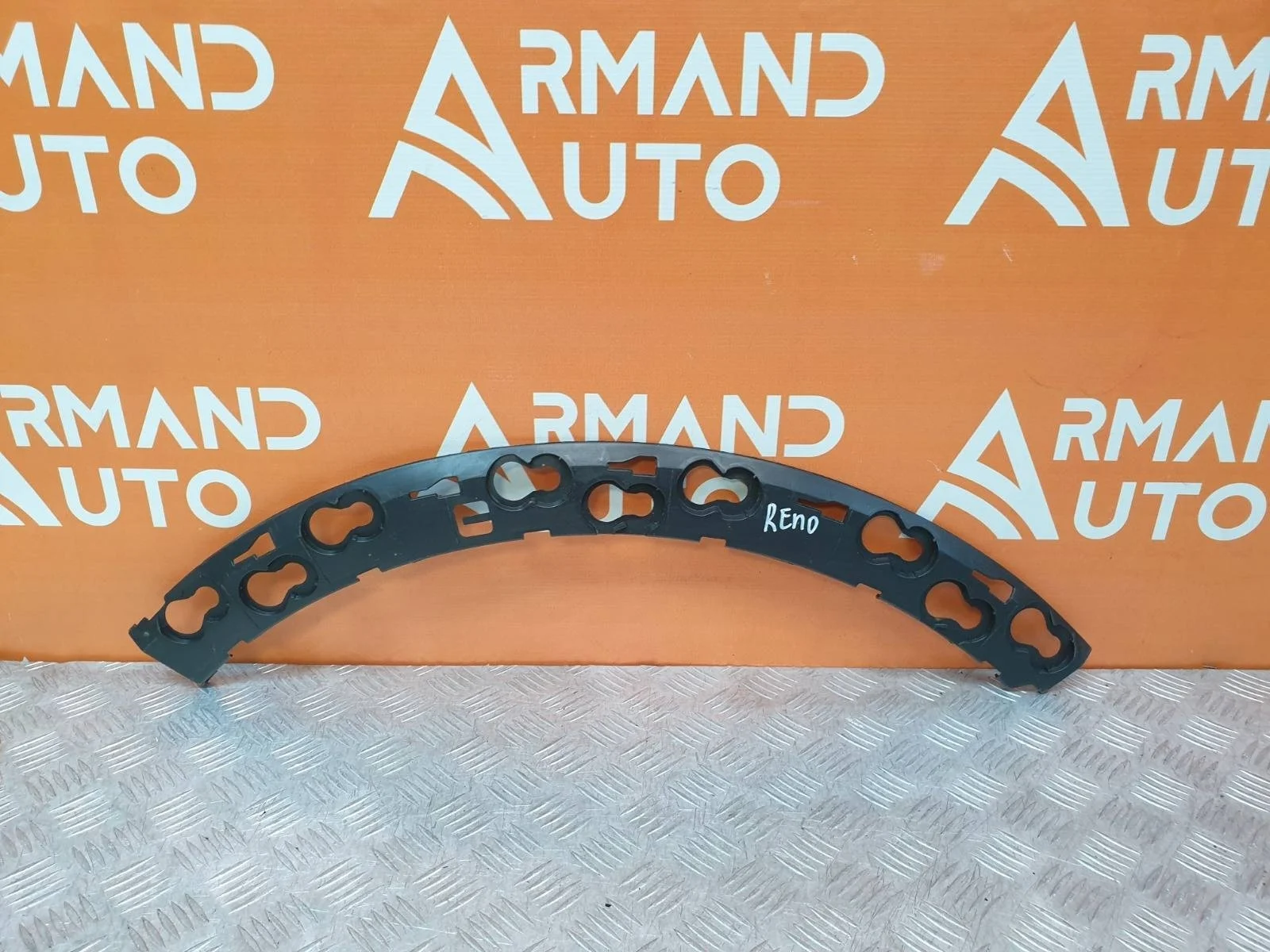 Кронштейн расширителя крыла Renault Kaptur 2016-нв