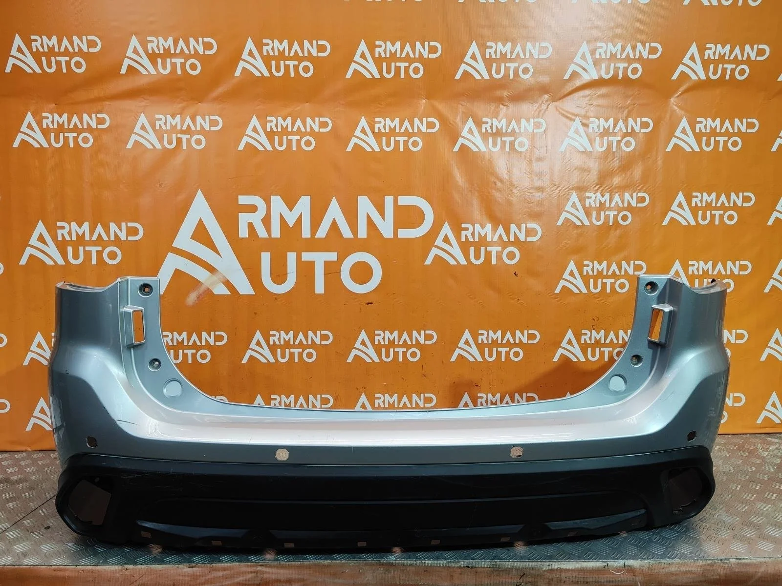 Бампер Mitsubishi Outlander 2015-2018 3