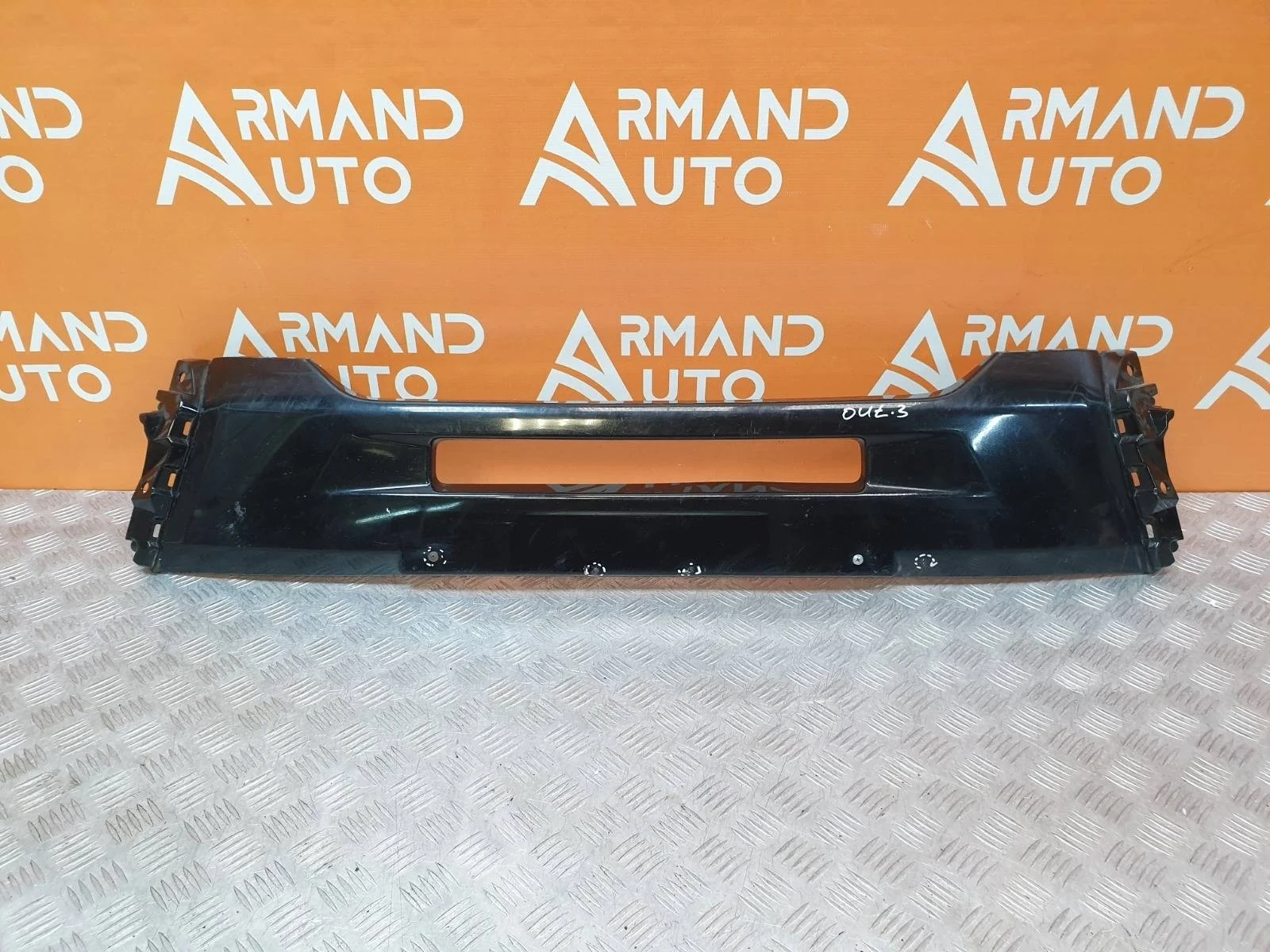 Накладка бампера Mitsubishi Outlander 2015-2018 3