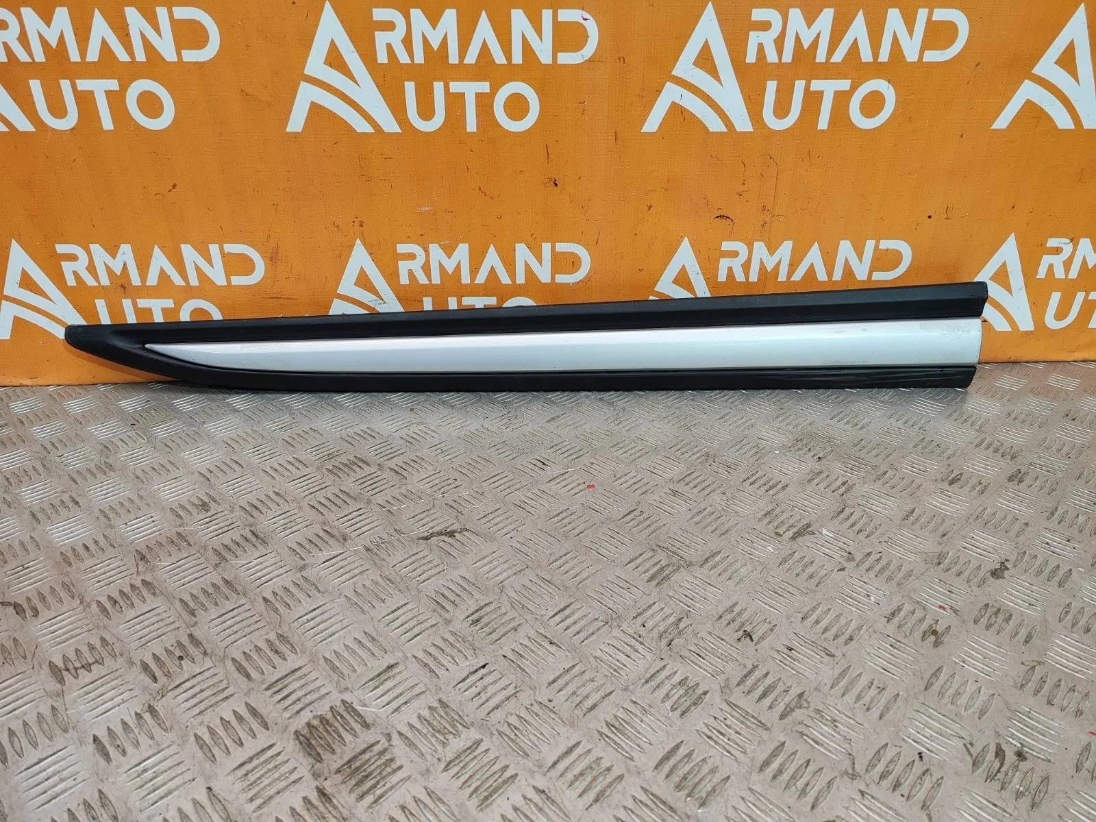 Молдинг двери Mitsubishi Outlander 2015-нв 3