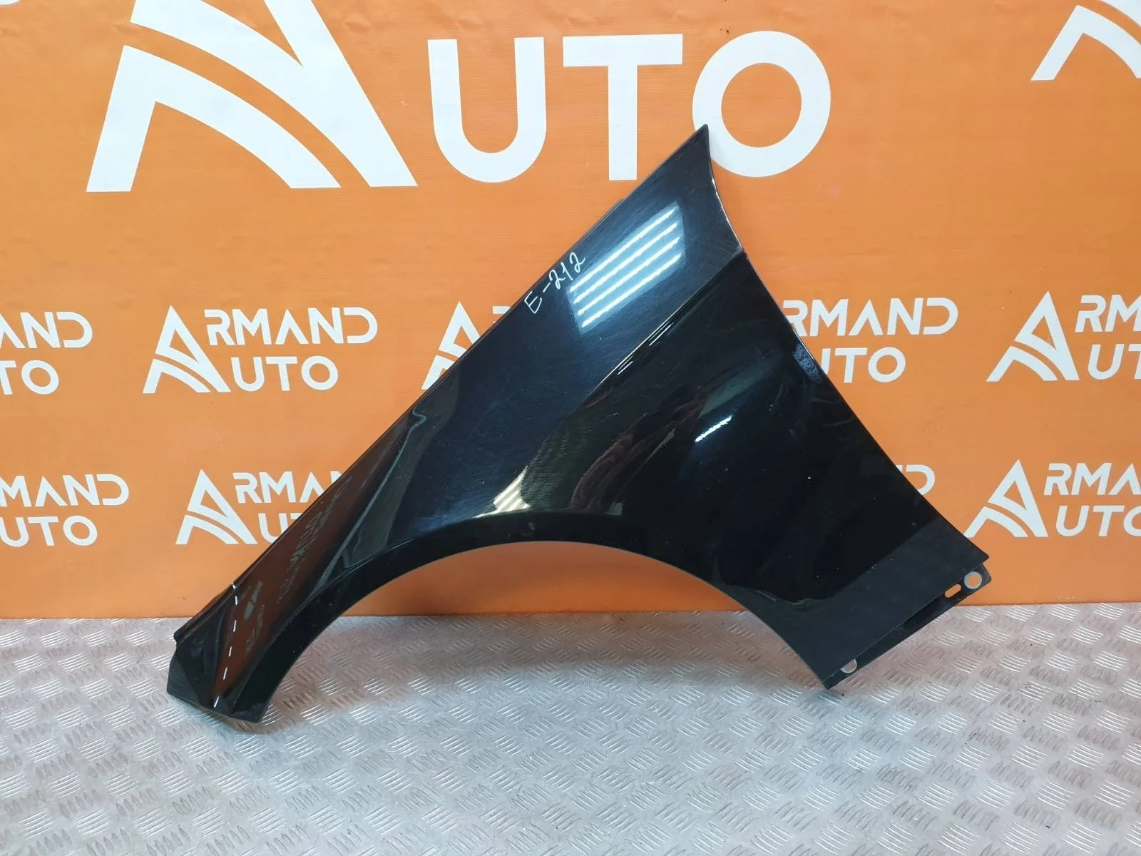 Крыло Mercedes -Class 2009-2016 W212, S212