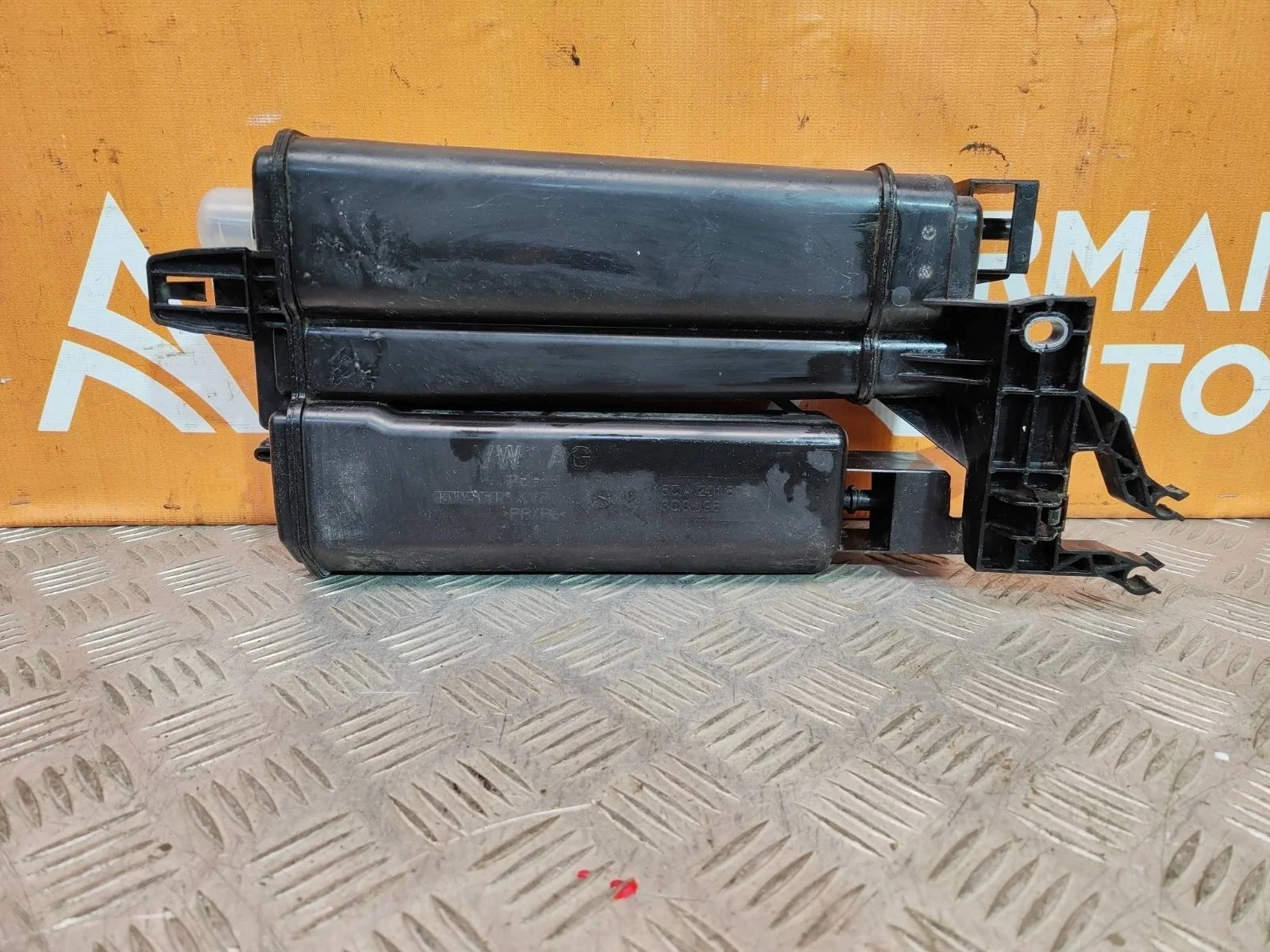 Адсорбер топливных паров Volkswagen Tiguan 2016-нв