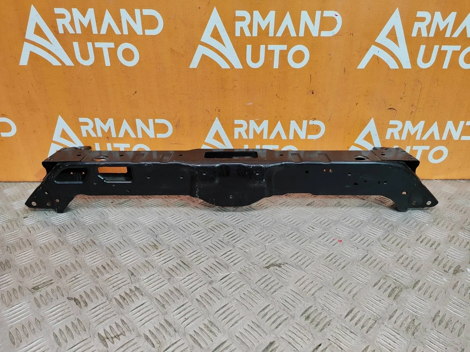 Панель передняя (суппорт радиатора) верхняя Kia Soul 2013-2019 PS