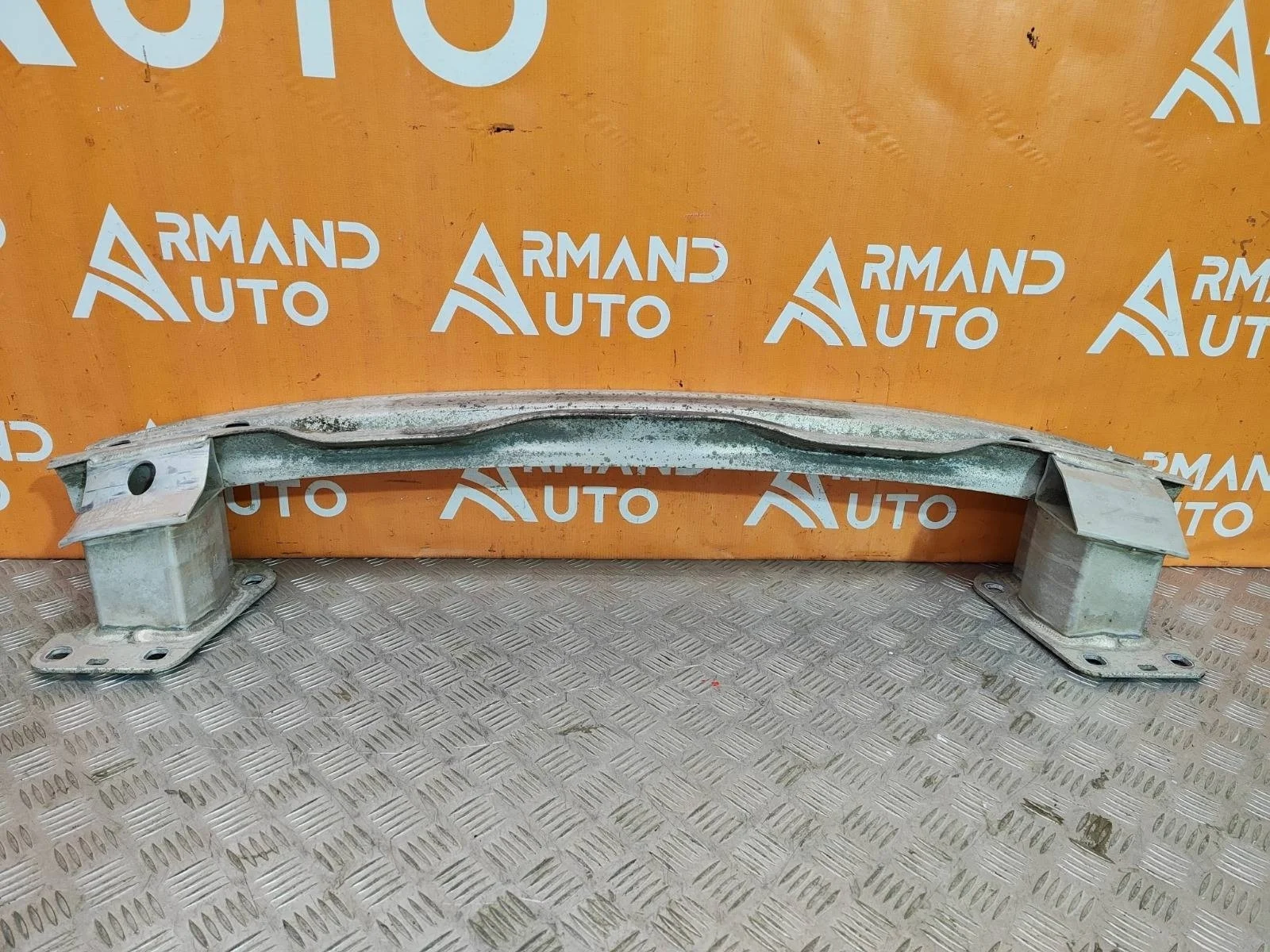 Усилитель бампера Audi Q7 2015-нв 4M