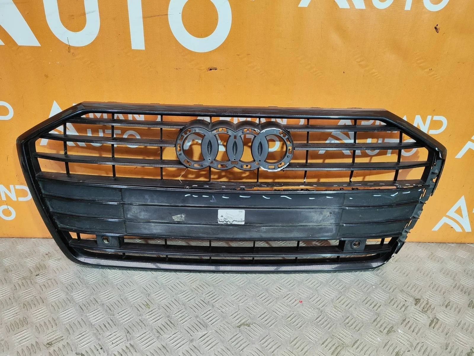 Решетка радиатора Audi A6 2018-нв 5 C8