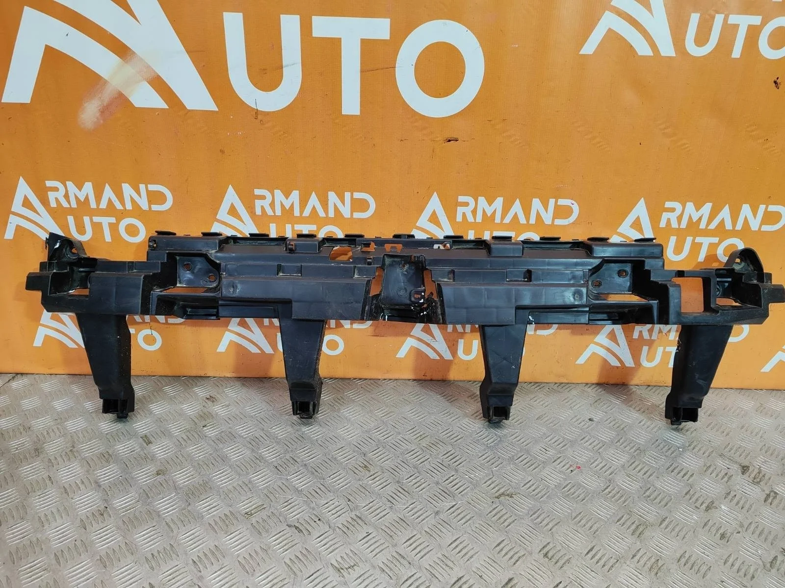 Абсорбер бампера Renault Kaptur 2016-нв