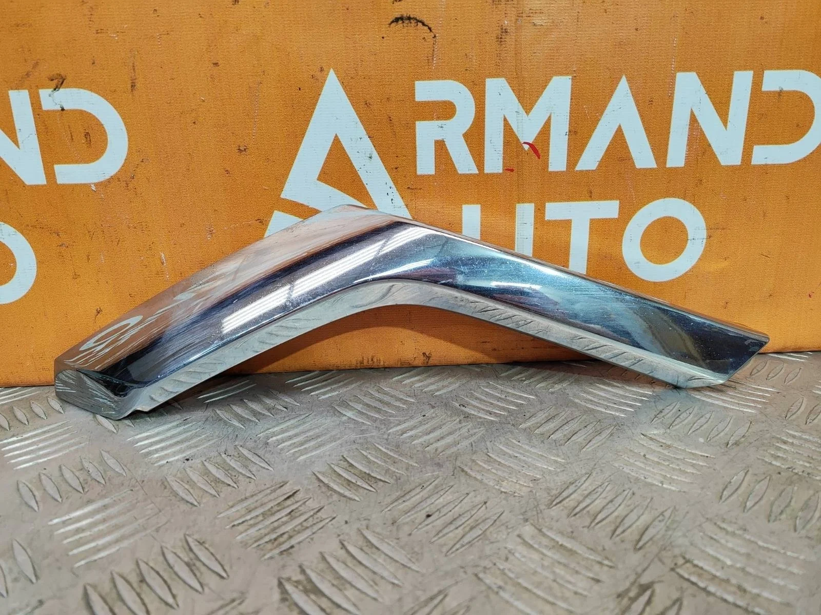 Накладка бампера нижняя Mitsubishi Pajero Sport 2015-2021 3