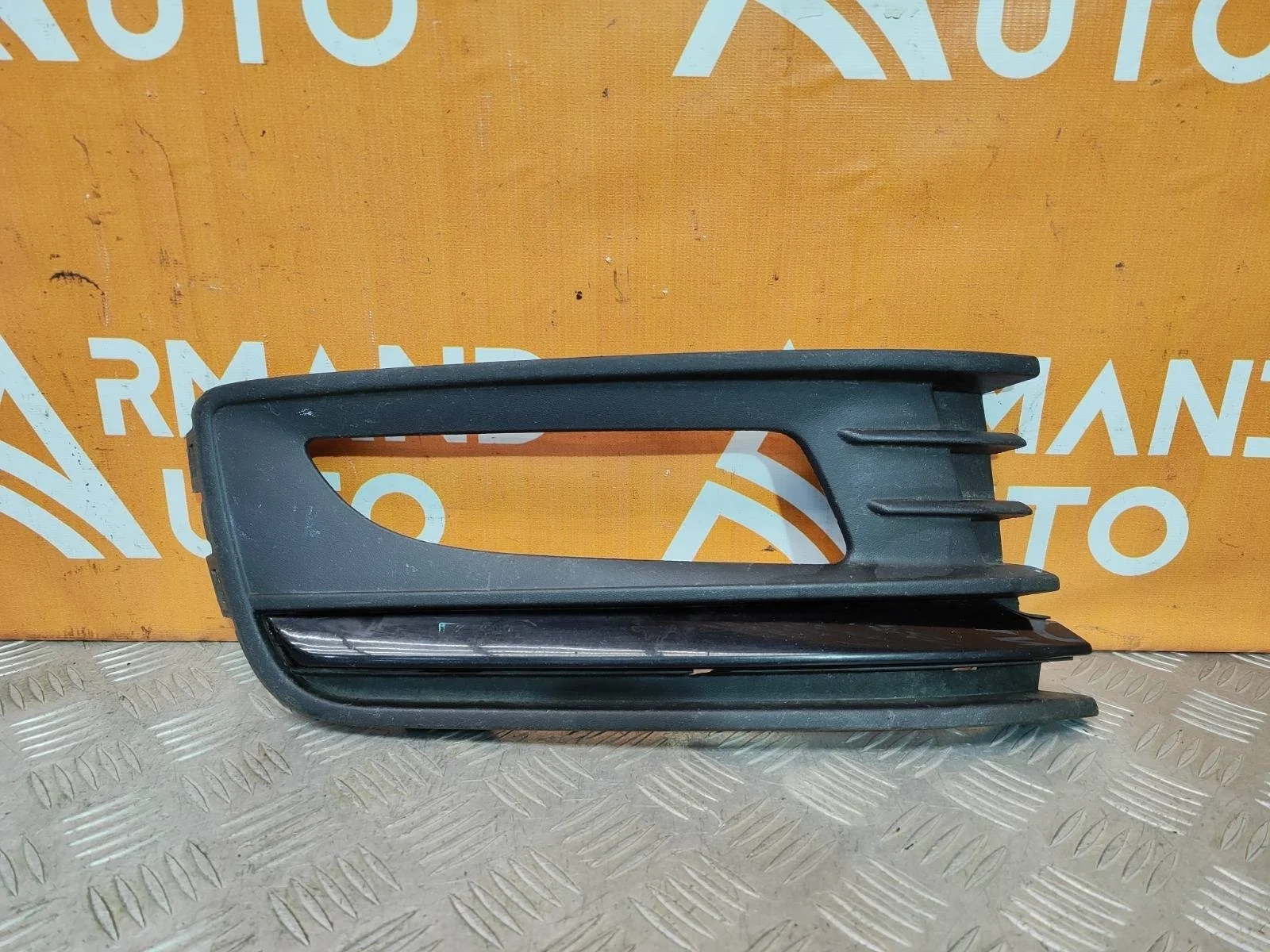 Окантовка птф Volkswagen Polo 2014-2020 5