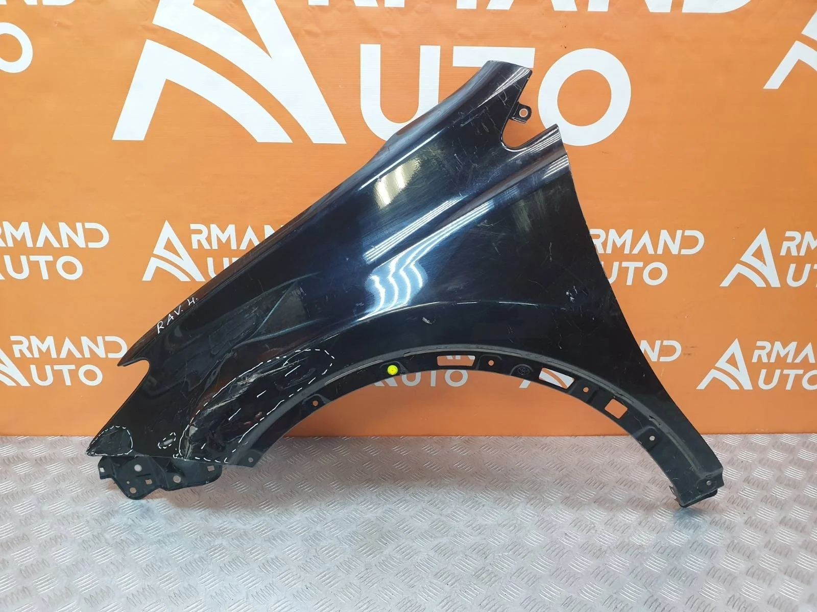 Крыло Toyota Rav4 2012-2019 CA40