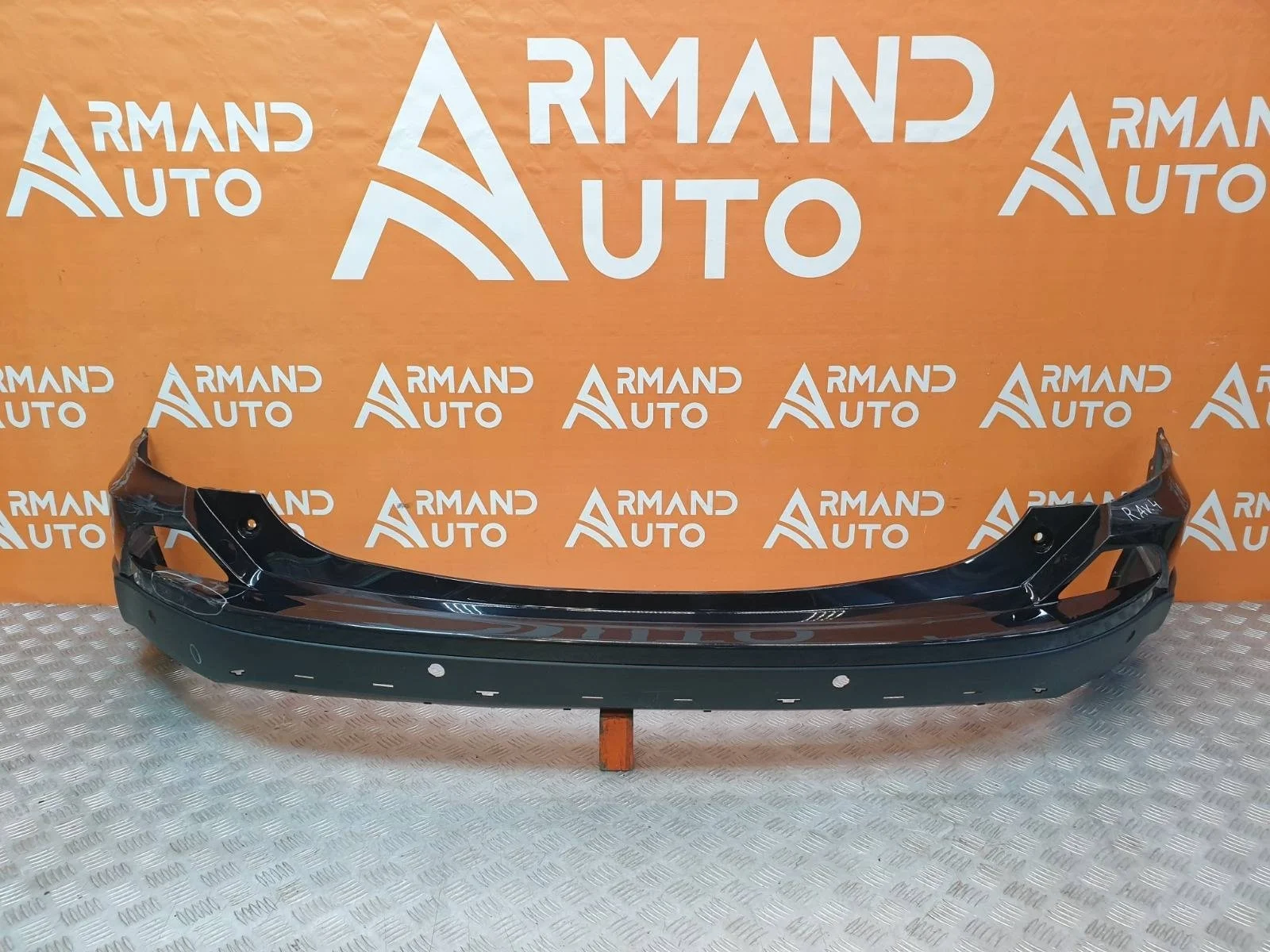 Бампер Toyota RAV4 2015-2019 CA40