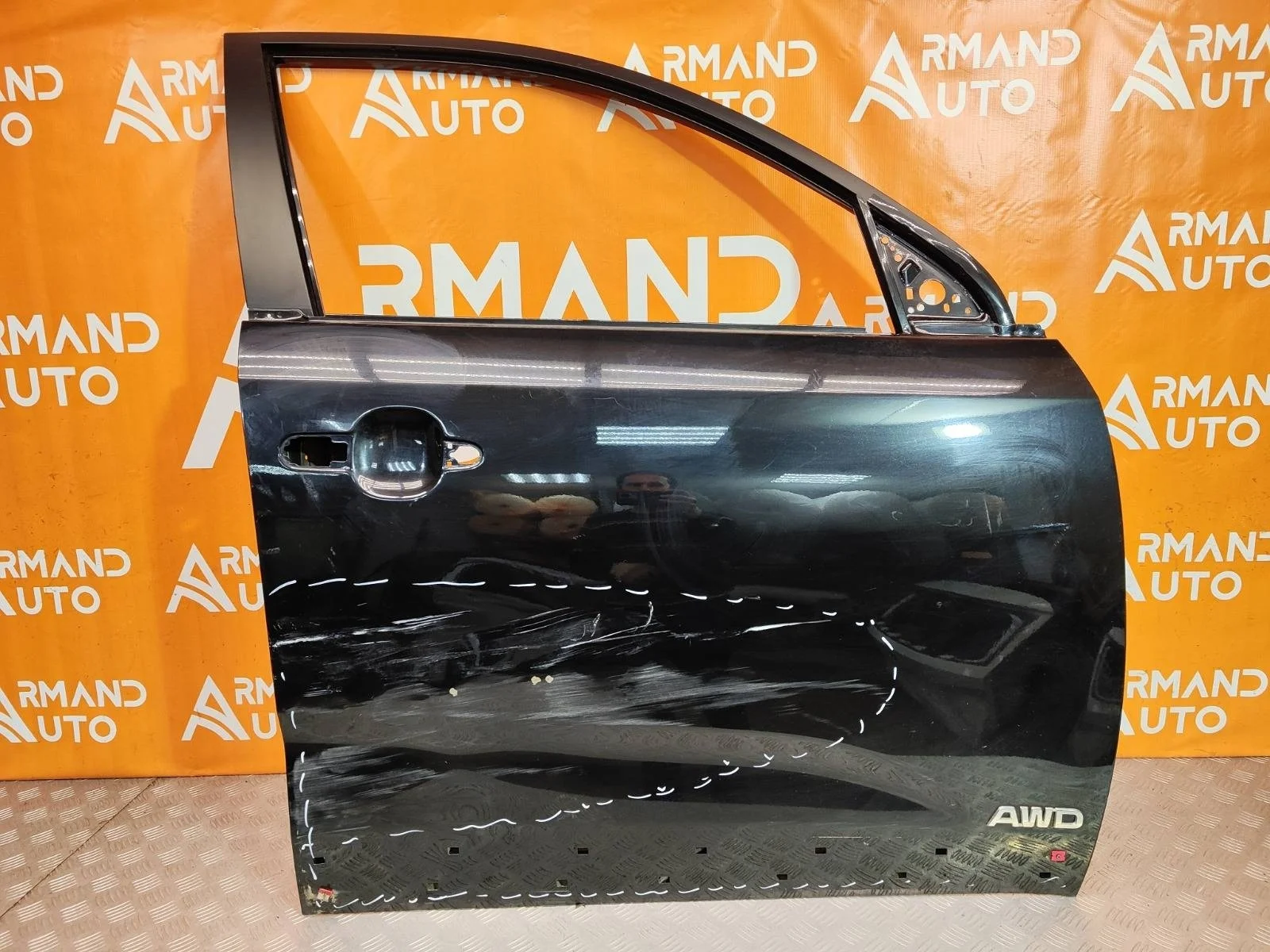 Дверь Kia Sorento 2009-2019 XM