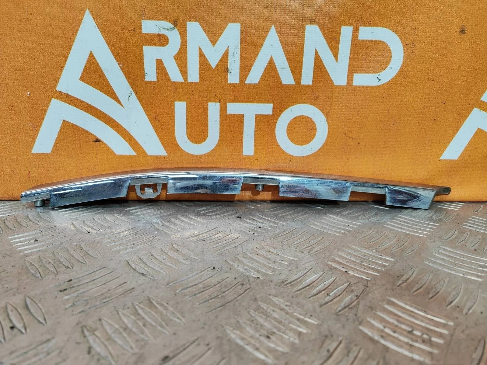 Молдинг решетки радиатора верхний Hyundai Tucson 2018-2021 3