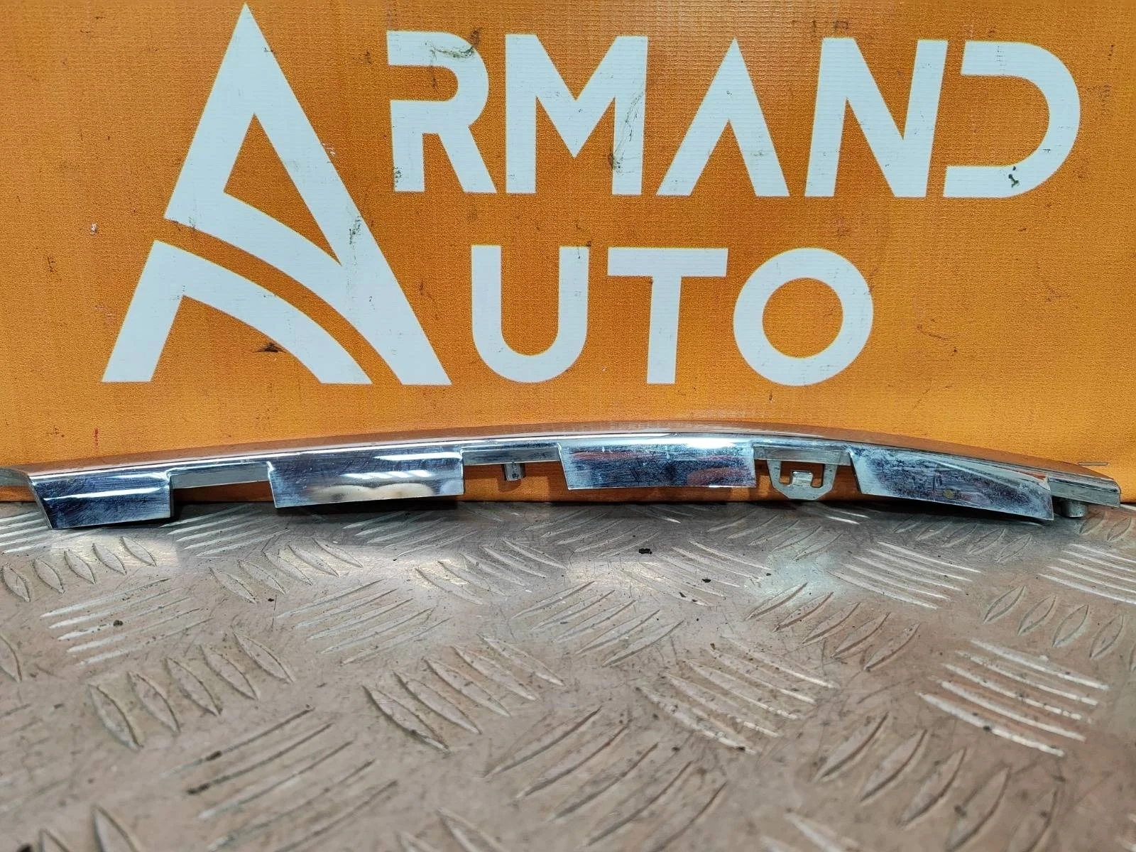 Молдинг решетки радиатора верхний Hyundai Tucson 2018-2021 3