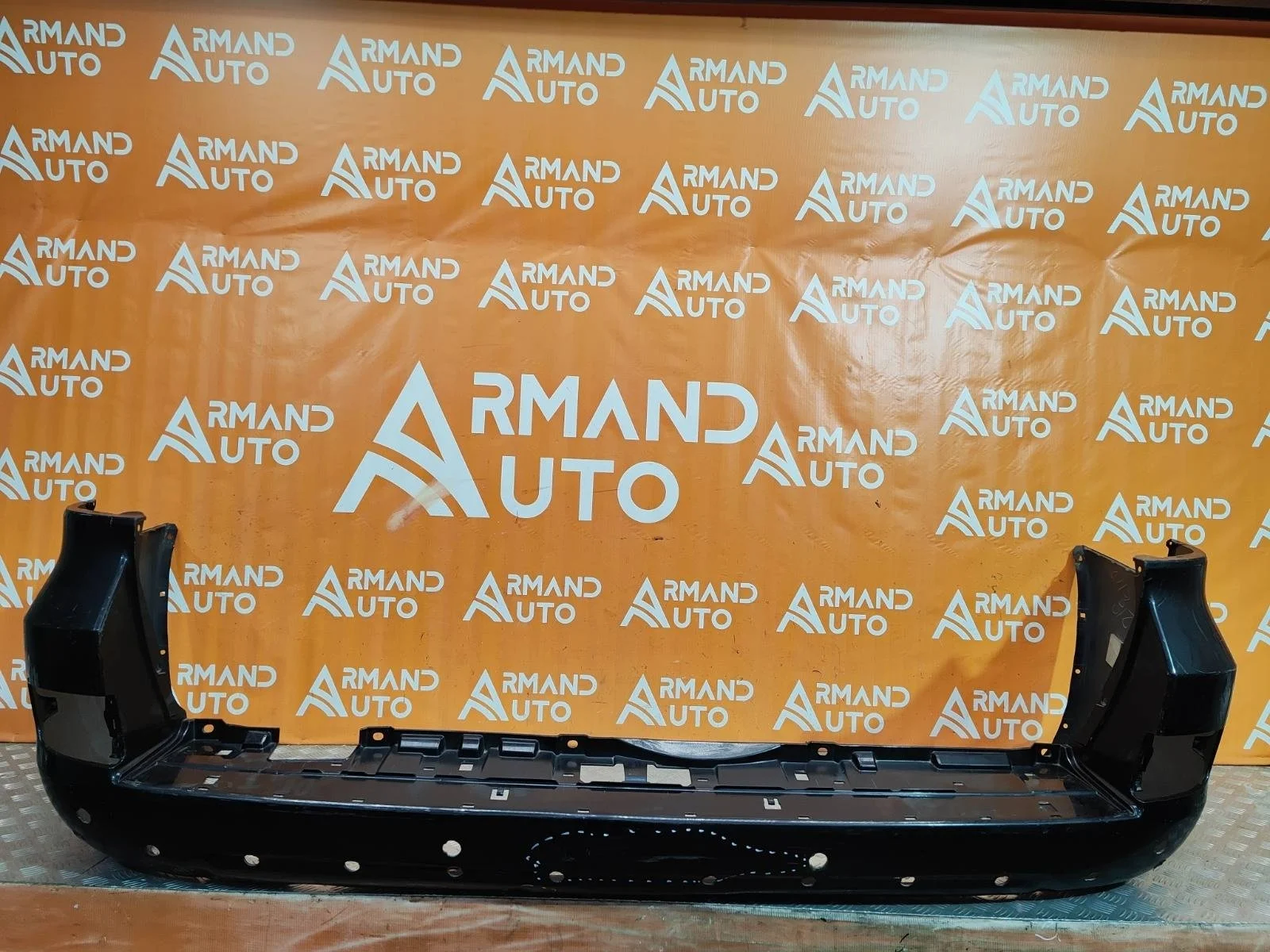 Бампер Toyota Land Cruiser 2015-2021 200